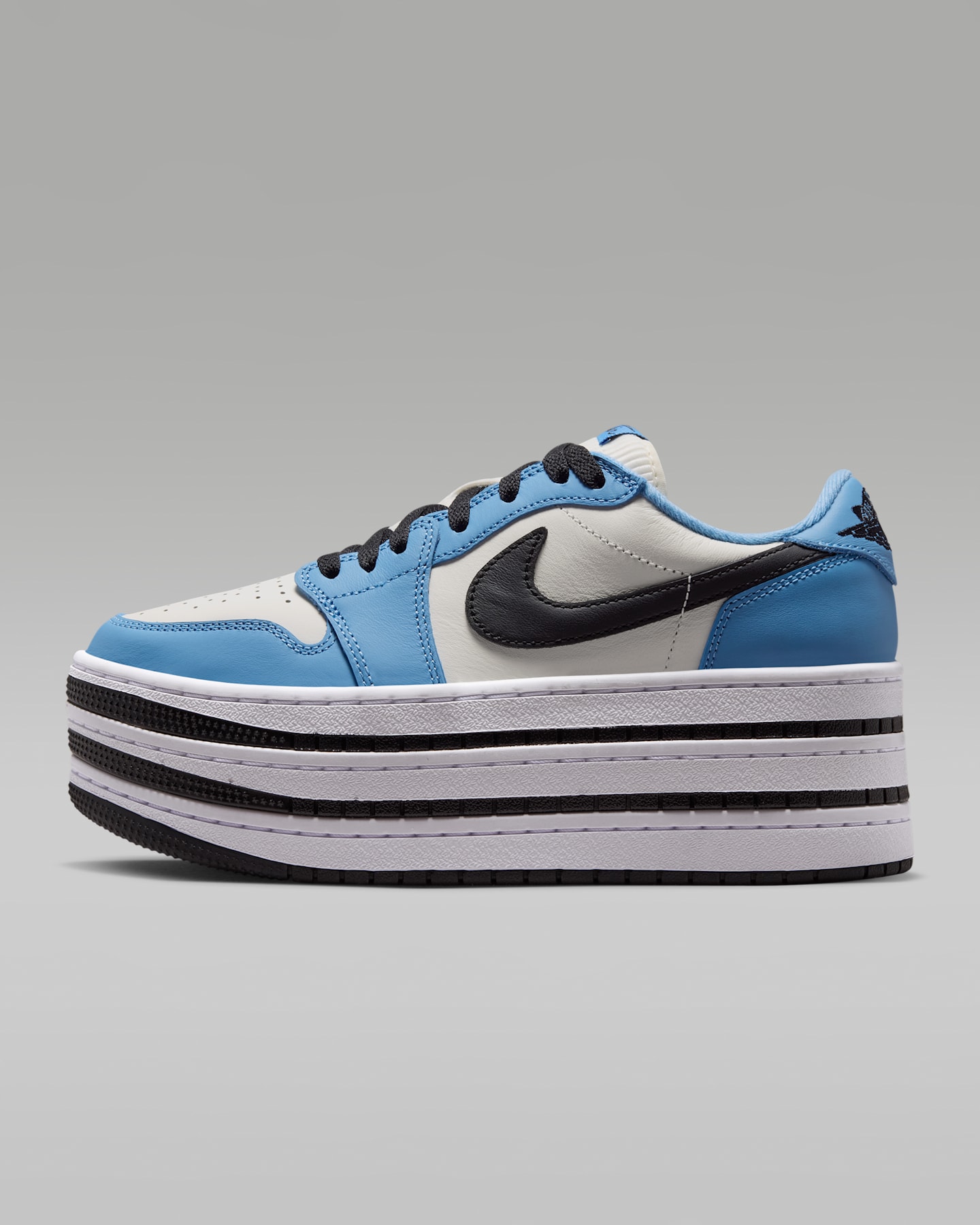 Женские кроссовки Jordan Air Jordan 1 Triple Stack Women's Shoes — фото 10