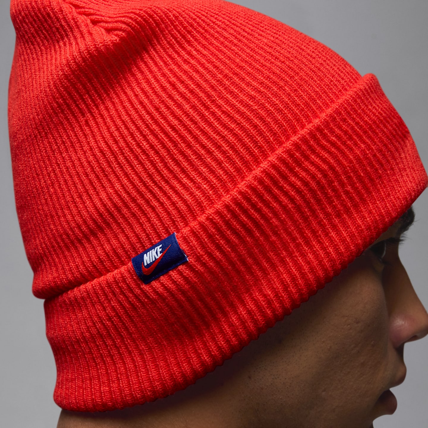 Мужские шапки Jordan Peak Rare Air Beanie — фото 5