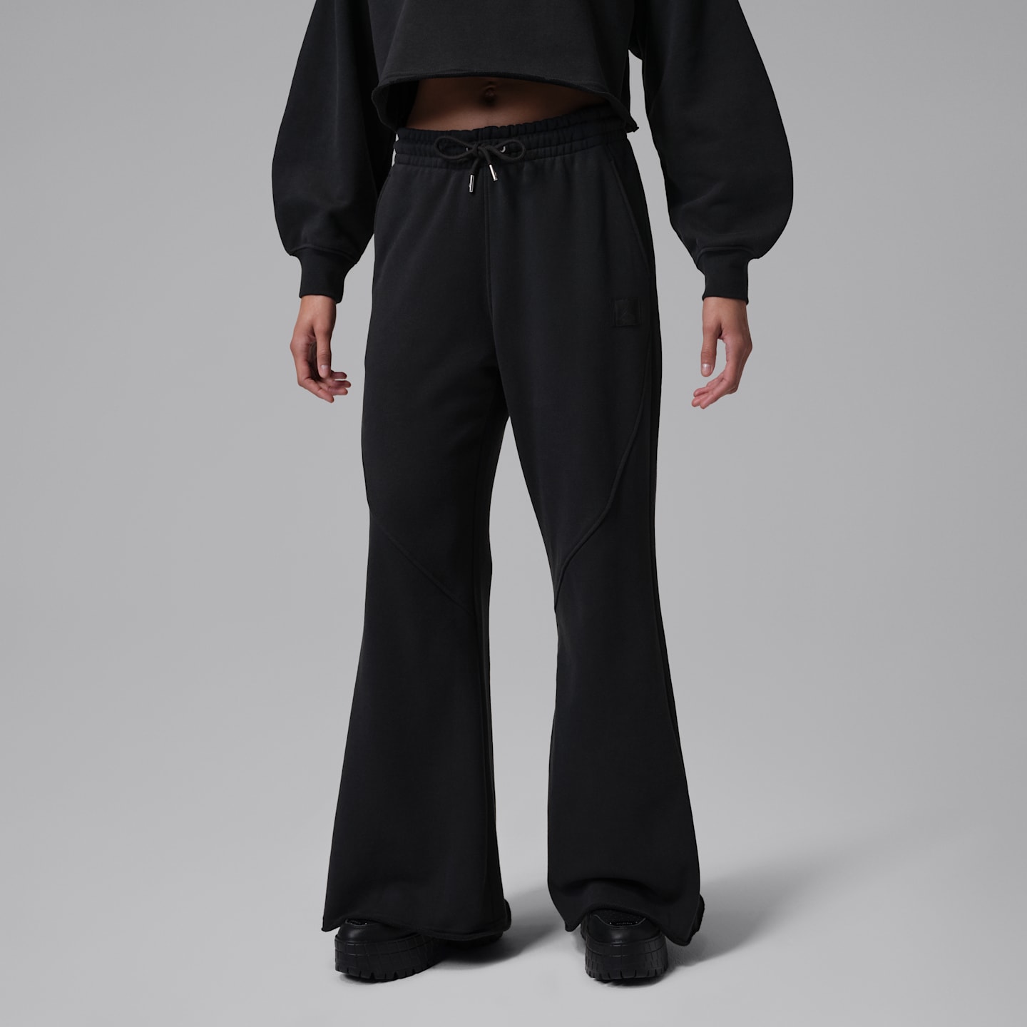 Женские брюки Jordan Women's Flared Pants — фото 1