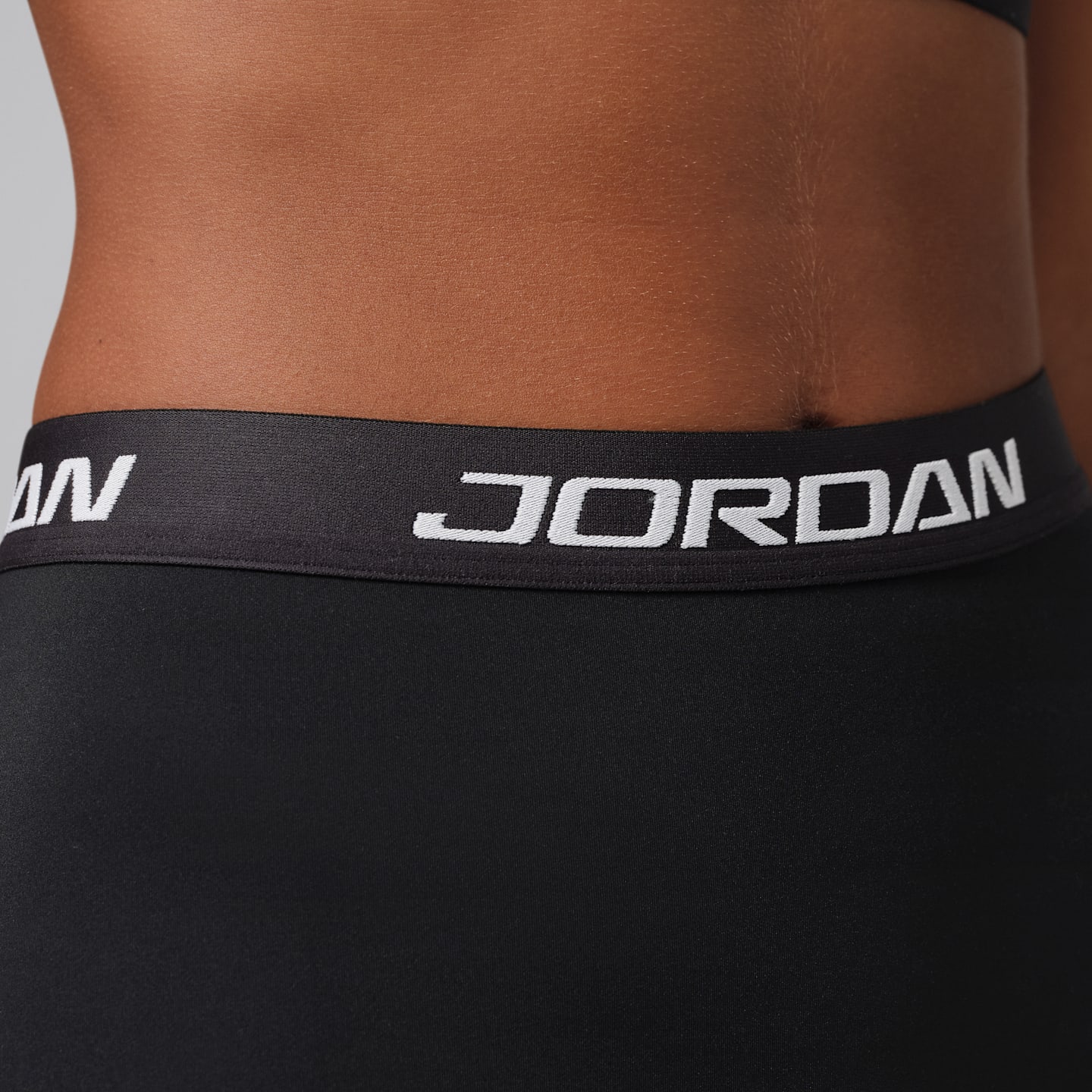 Женские шорты Jordan Sport Essentials Women's Dri-FIT High-Waisted 5" Shorts — фото 4