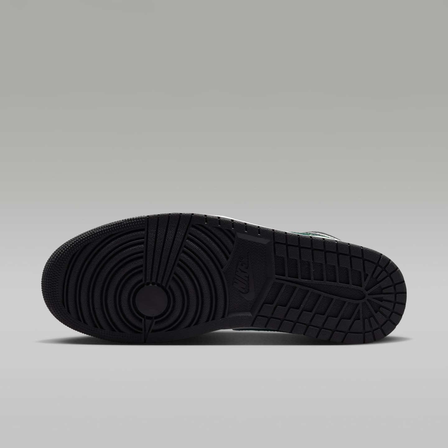 Мужские кроссовки Jordan Air Jordan 1 Mid Men's Shoes — фото 2