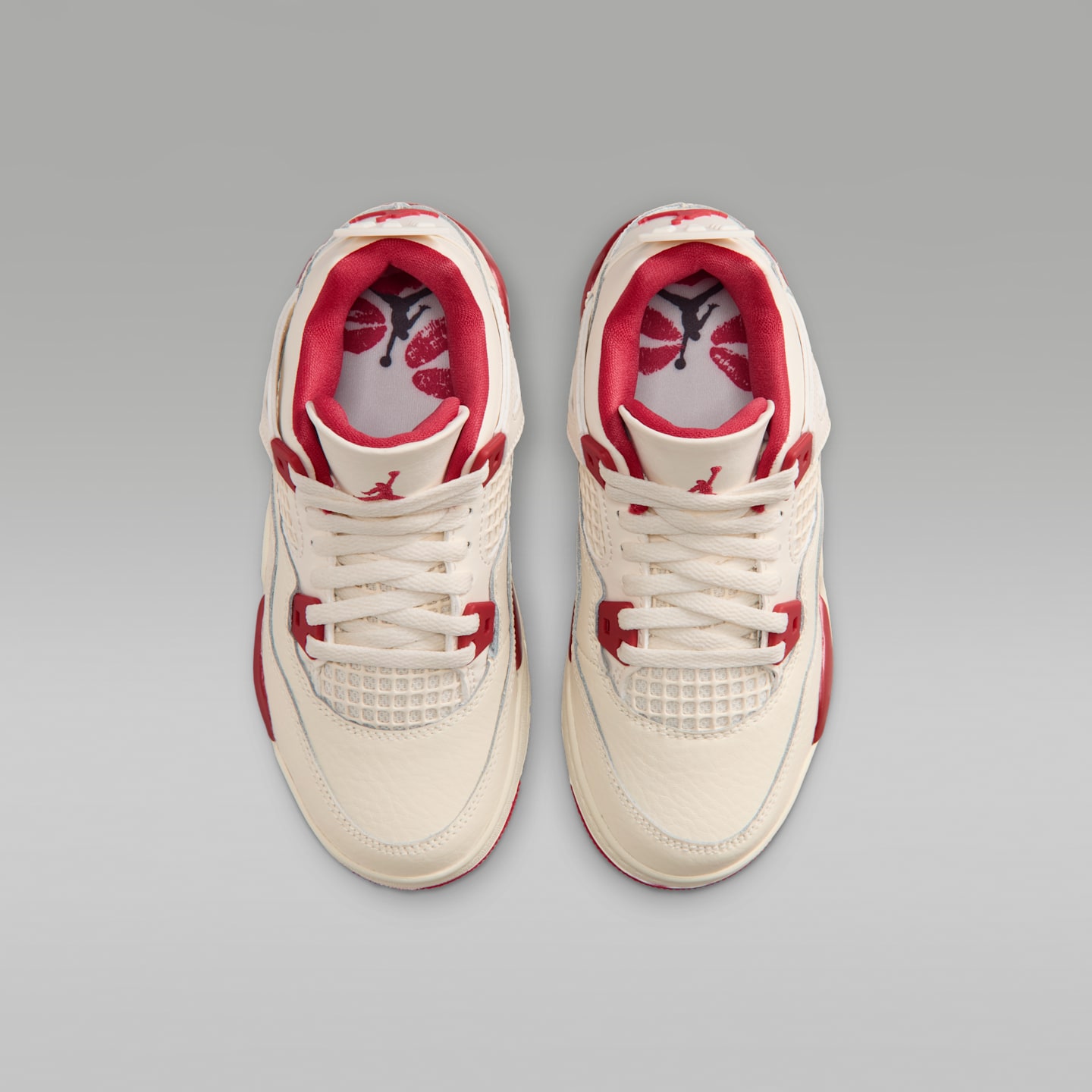 Детские кроссовки Jordan 4 Retro "Pale Ivory and Tough Red" Little Kids' Shoes — фото 4