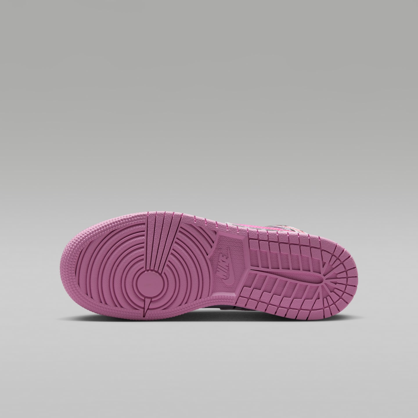 Детские кроссовки Jordan Air Jordan 1 Mid Big Kids' Shoes — фото 2