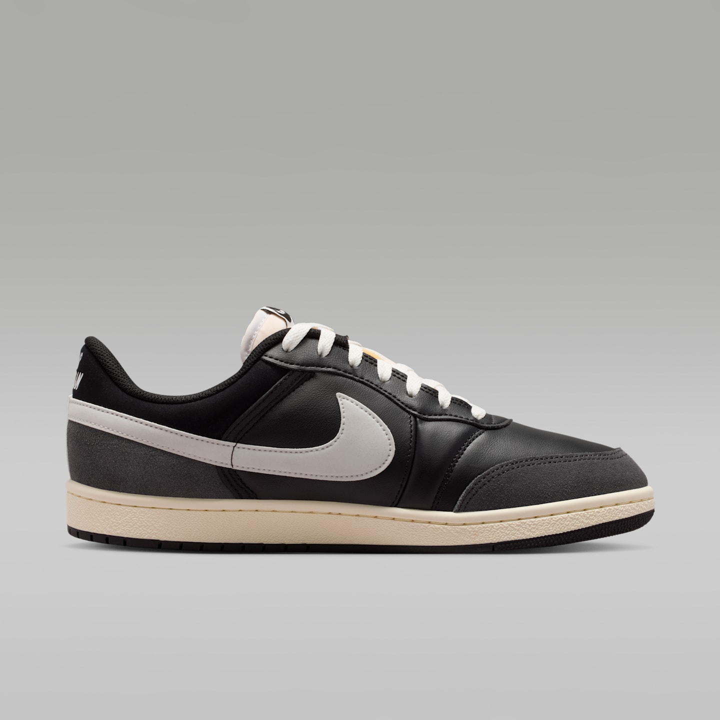Мужские кроссовки Jordan Air Jordan Skyline Low LE Men's Shoes — фото 3