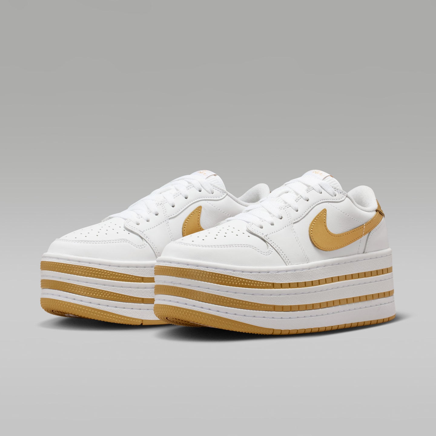 Женские кроссовки Jordan Air Jordan 1 Triple Stack SE Women's Shoes — фото 5