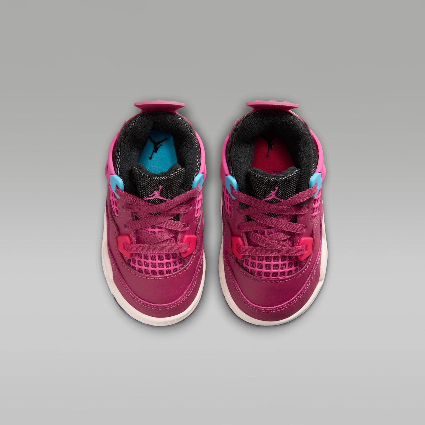 Детские кроссовки Jordan 4 Retro "She's A Star" Baby/Toddler Shoes — фото 4