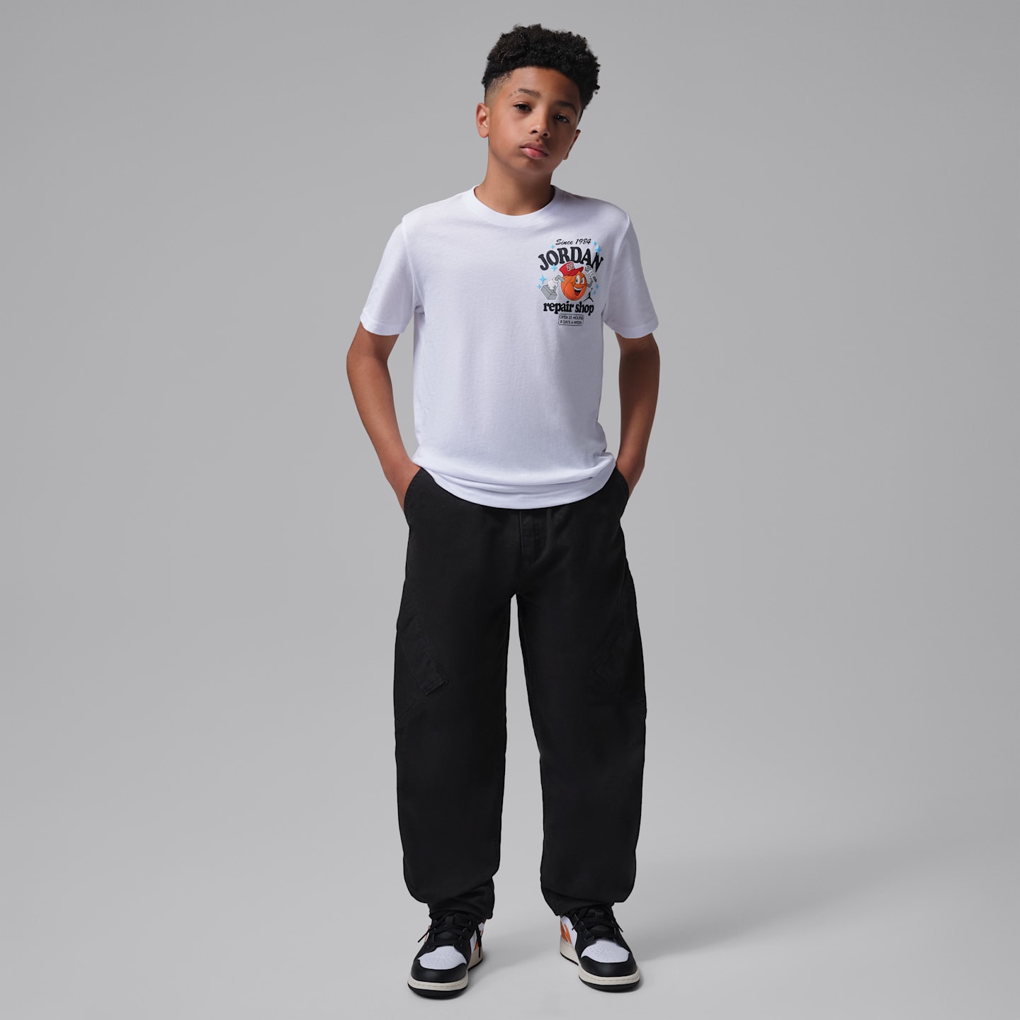 Детские футболки Jordan Big Kids' MJ's Repair Shop T-Shirt — фото 6
