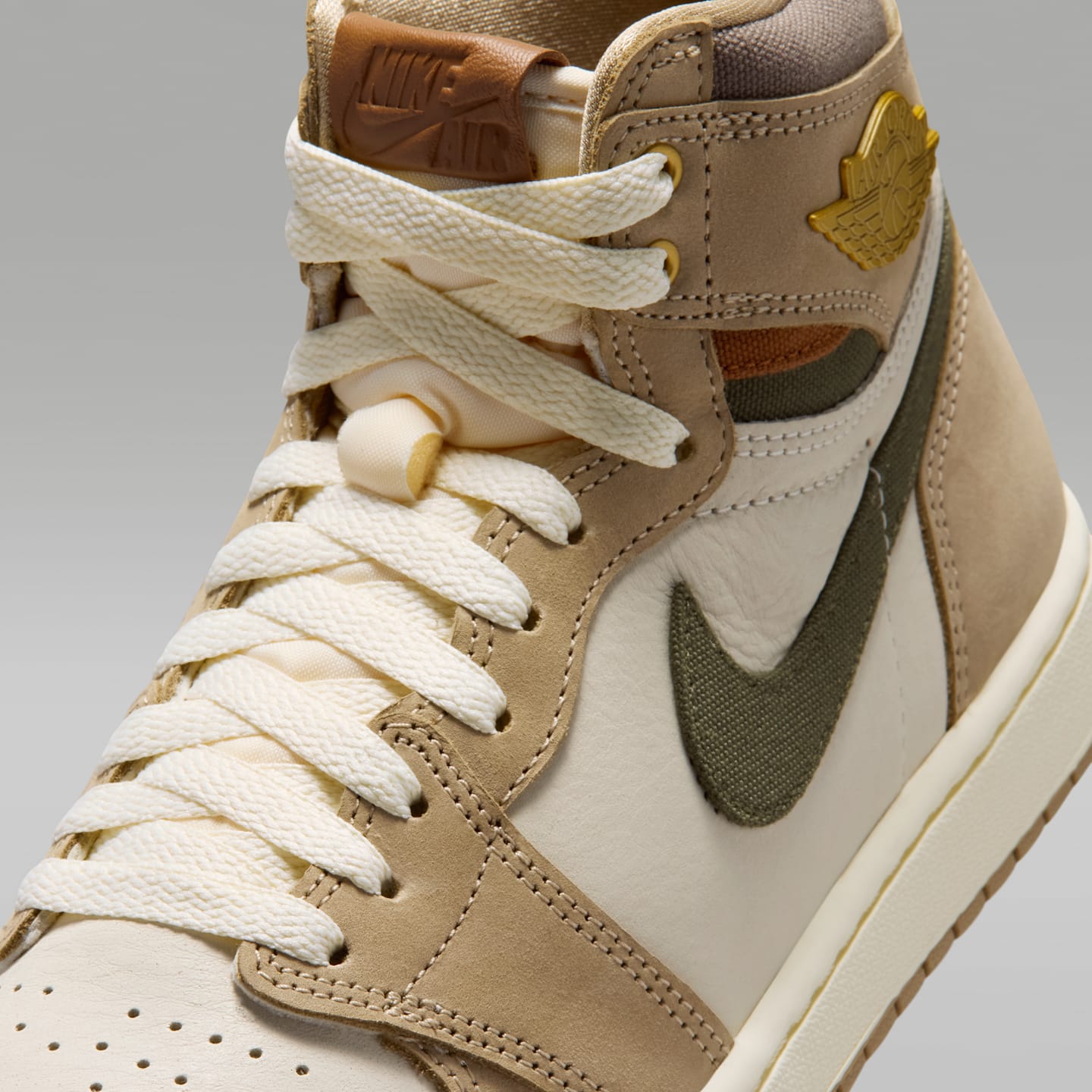 Женские кроссовки Jordan Air Jordan 1 High OG "Khaki" Women's Shoes — фото 7