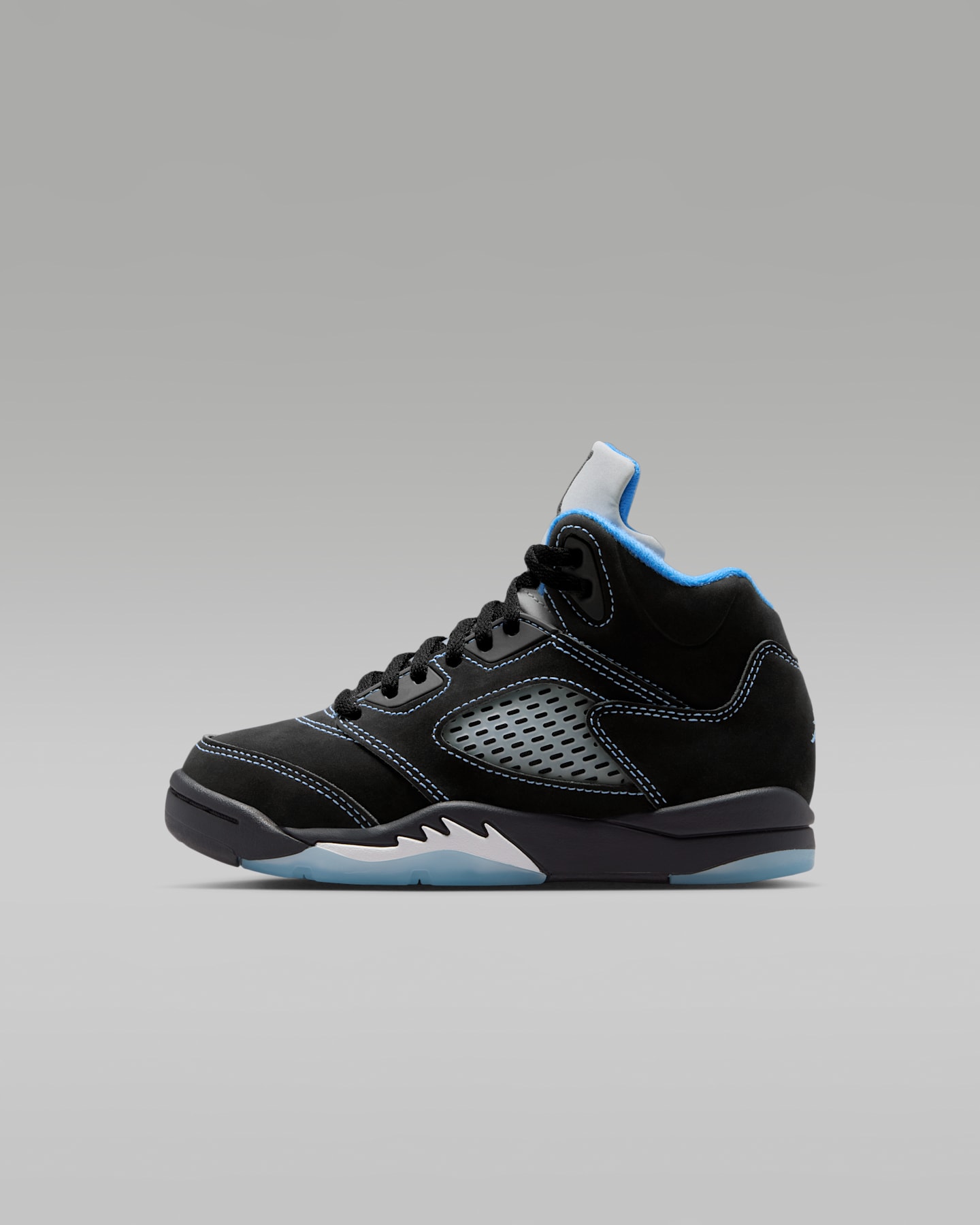 Детские кроссовки Jordan 5 "Black Carolina" Little Kids' Shoes — фото 10