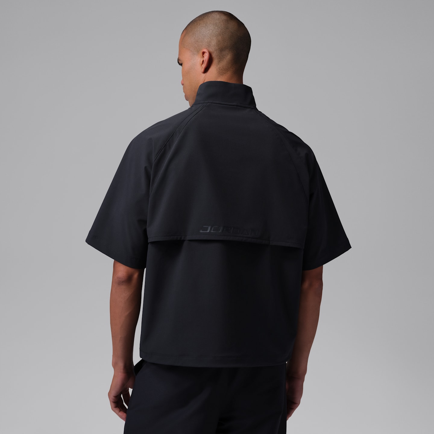 Мужские рубашки Jordan Men's Dri-FIT Golf Wind Shirt — фото 2