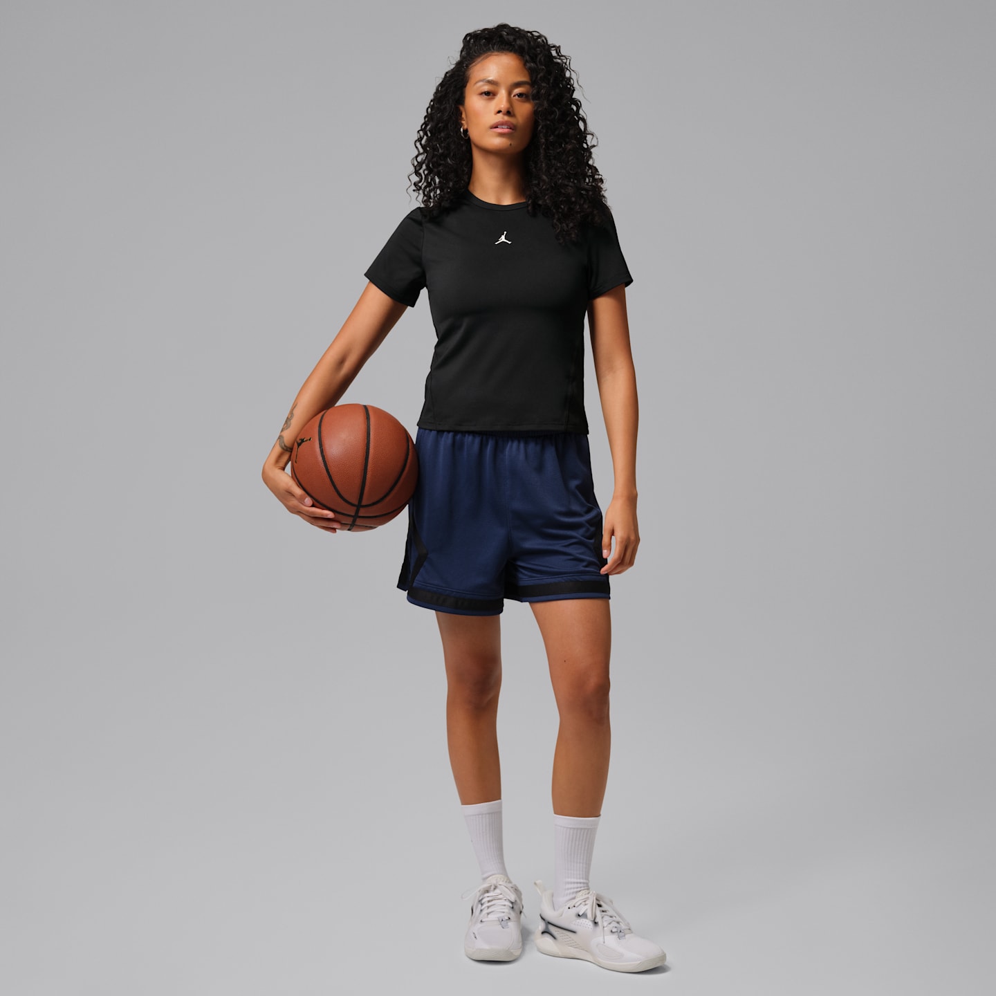 Женские топы Jordan Sport Essentials Women's Dri-FIT Short-Sleeve Top — фото 4