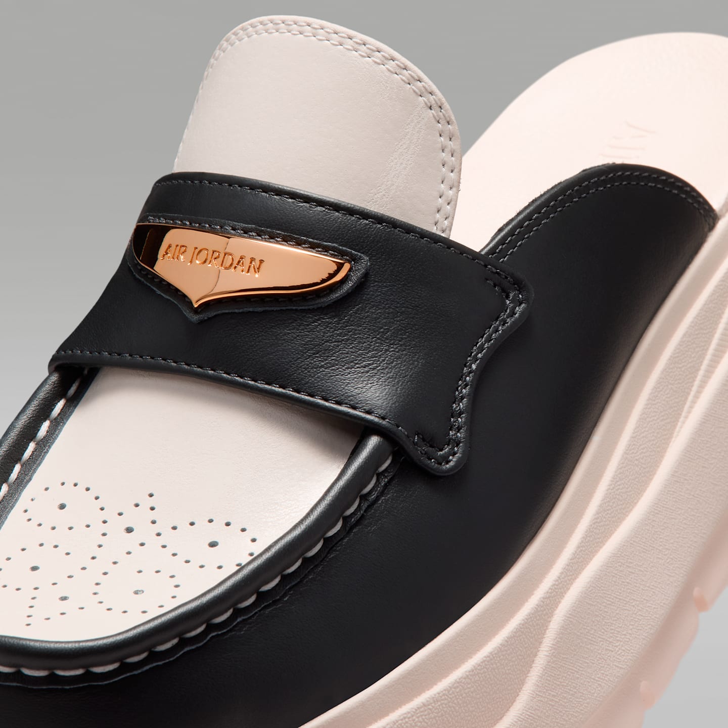 Женские сабо Jordan Air Jordan Mule SE Women's Mules — фото 7