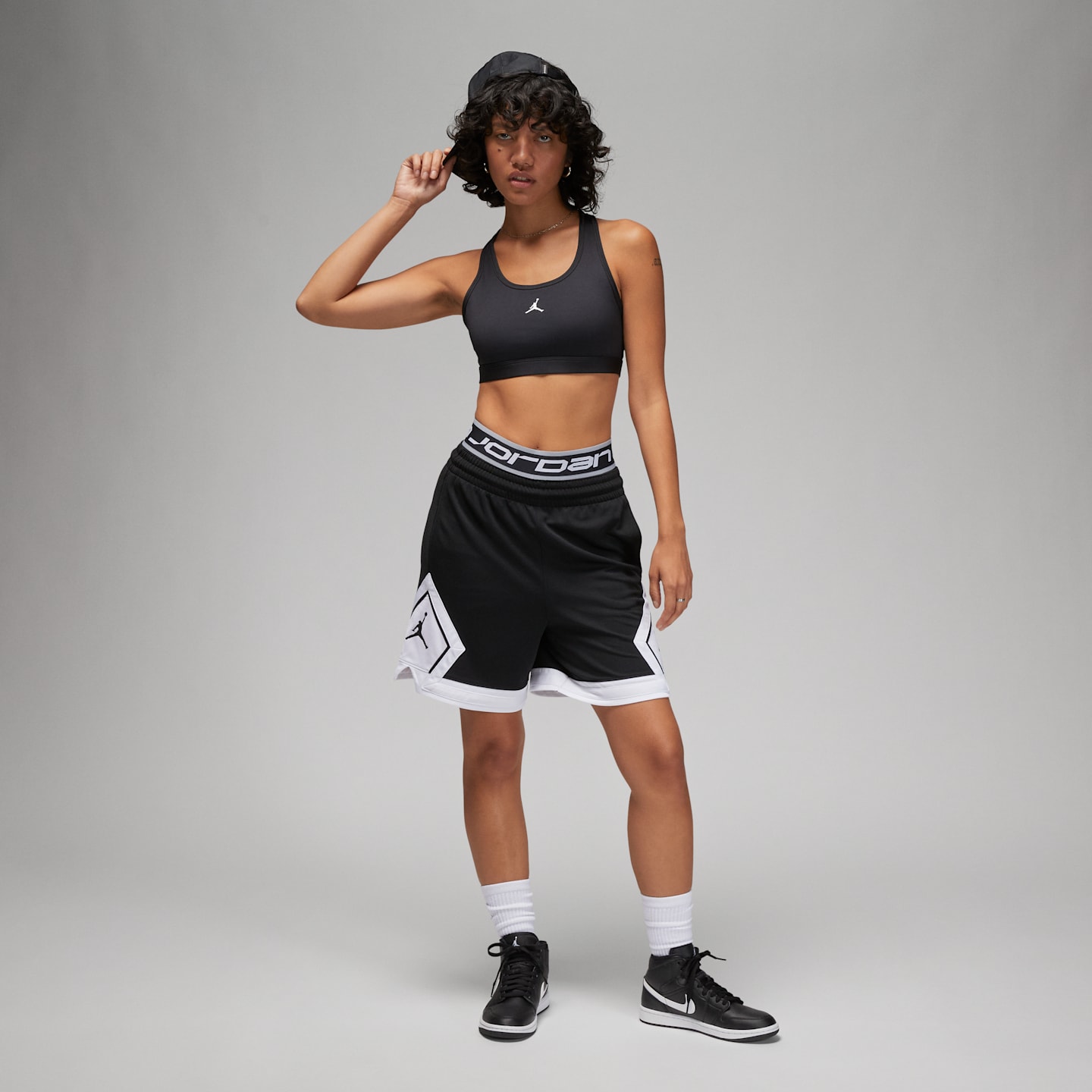 Женские спортивные бра Jordan Sport Women's Medium-Support Padded Jumpman Bra — фото 5