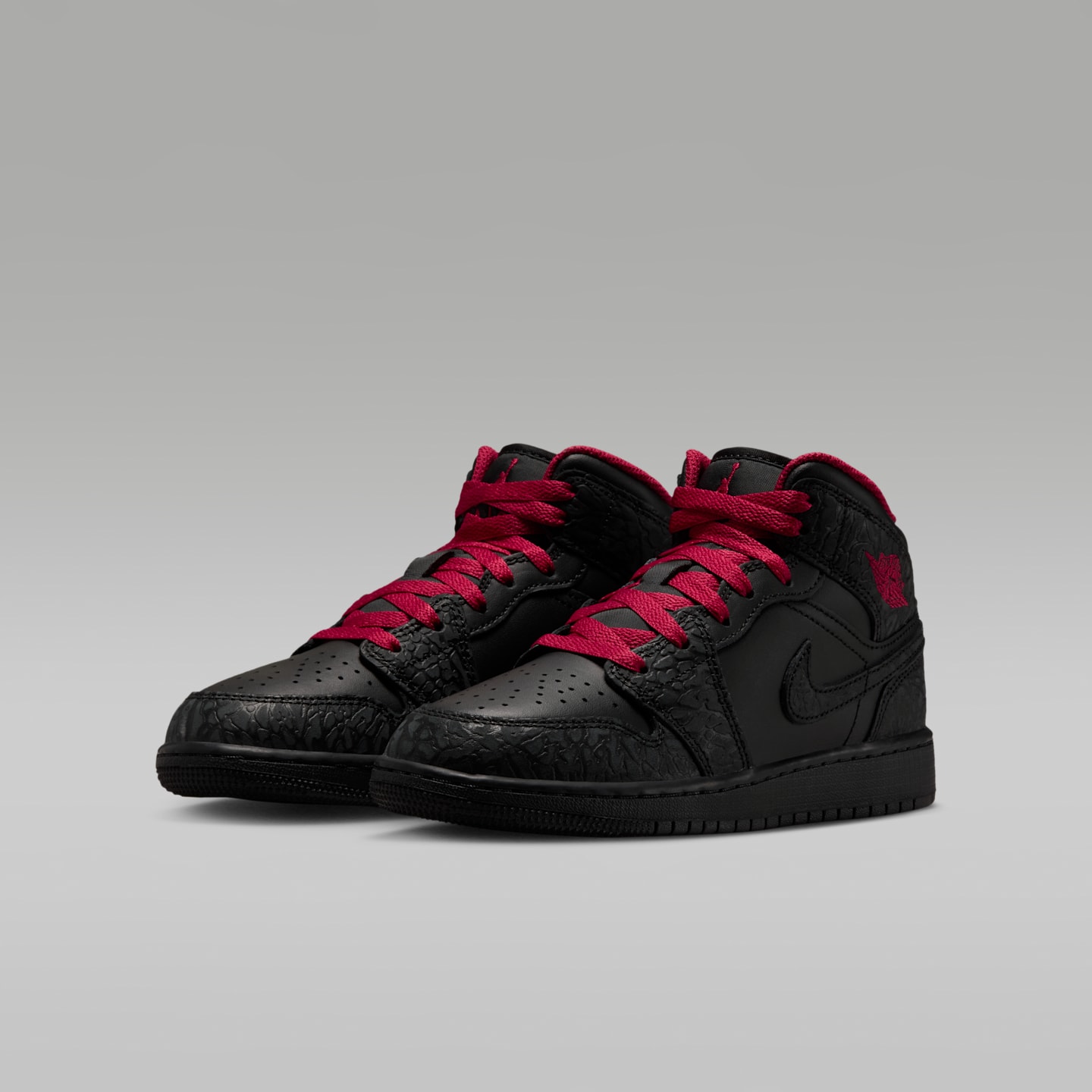 Детские кроссовки Jordan Air Jordan 1 Mid SE Big Kids' Shoes — фото 5