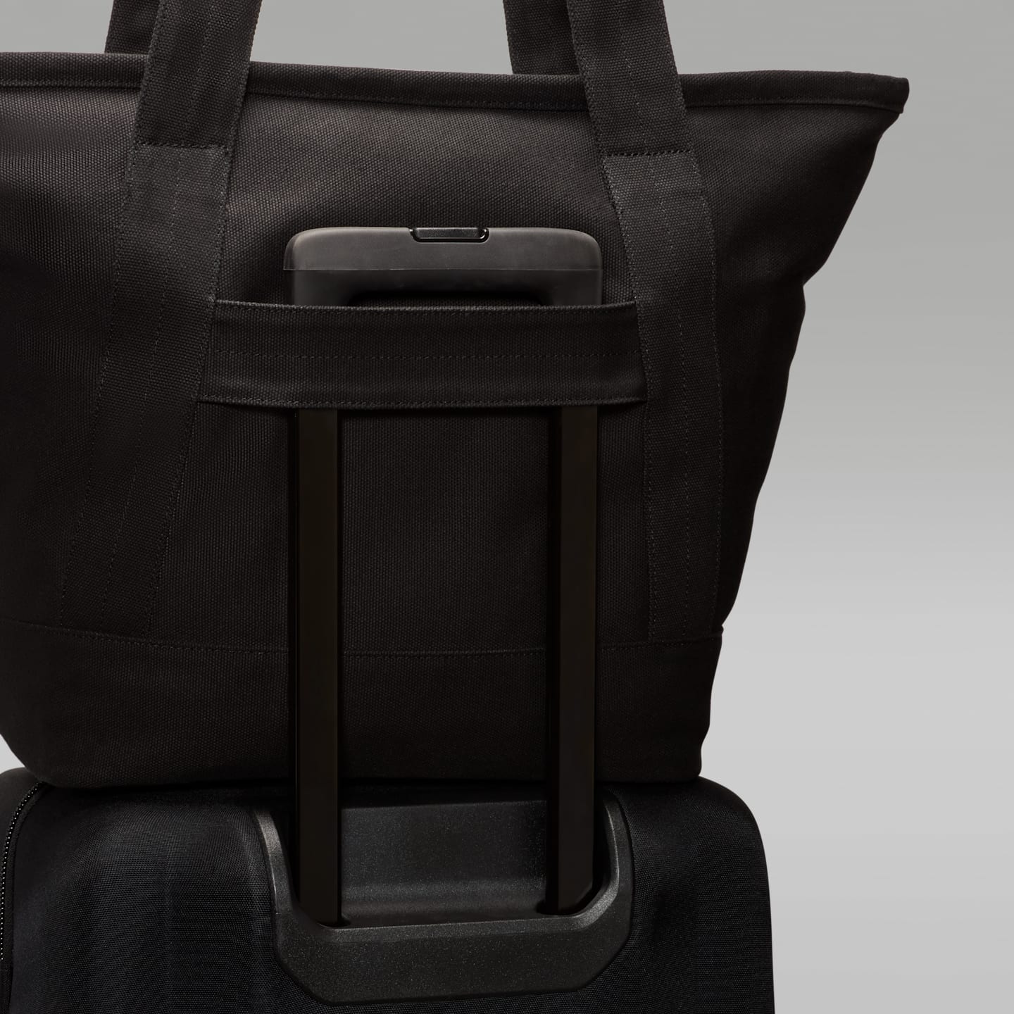 Женские сумки Jordan Jumpman Tote (38L) — фото 6
