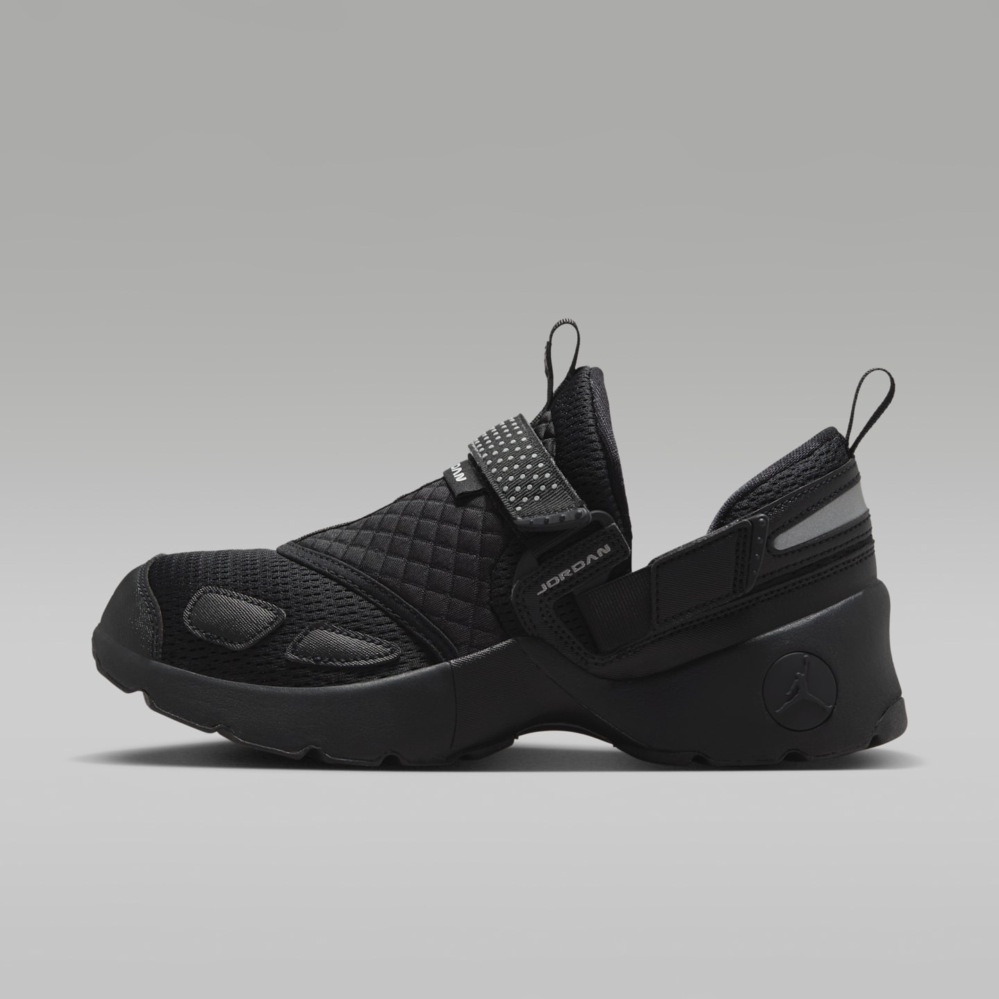 Женские кроссовки Jordan Trunner LX Women's Shoes — фото 1