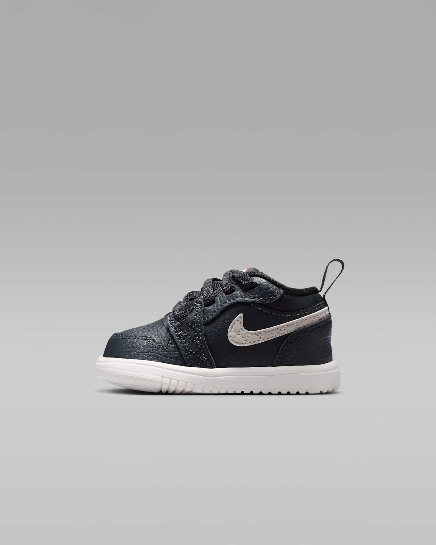 Детские кроссовки Jordan 1 Low Alt SE Baby/Toddler Shoes — фото 9