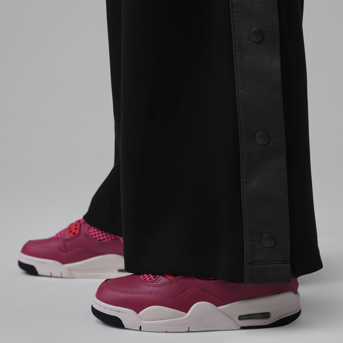 Детские брюки Jordan She's An All Star Big Kids' Snap Pants — фото 4