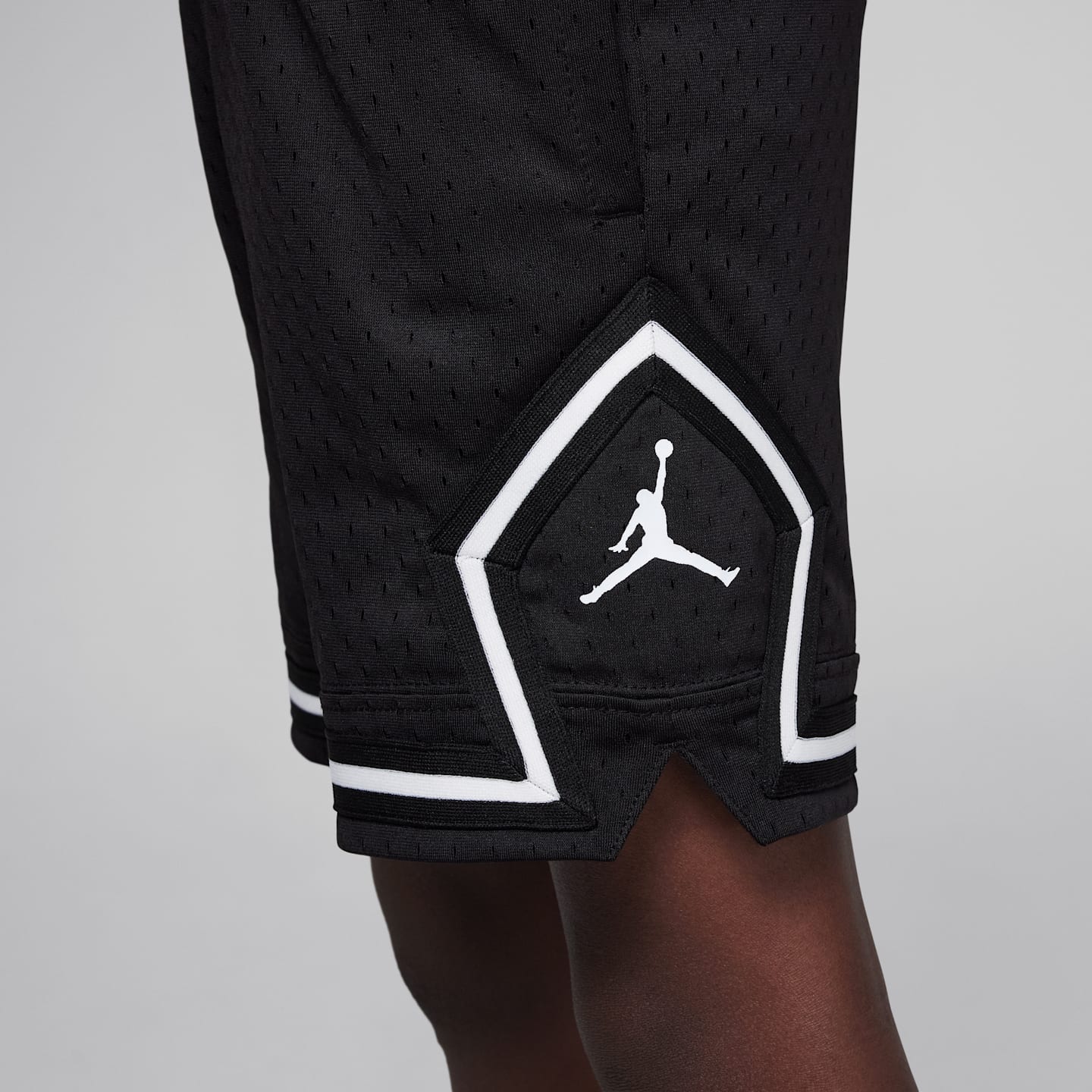 Детские шорты Jordan Little Kids' Dri-FIT Sport Diamond Shorts — фото 6