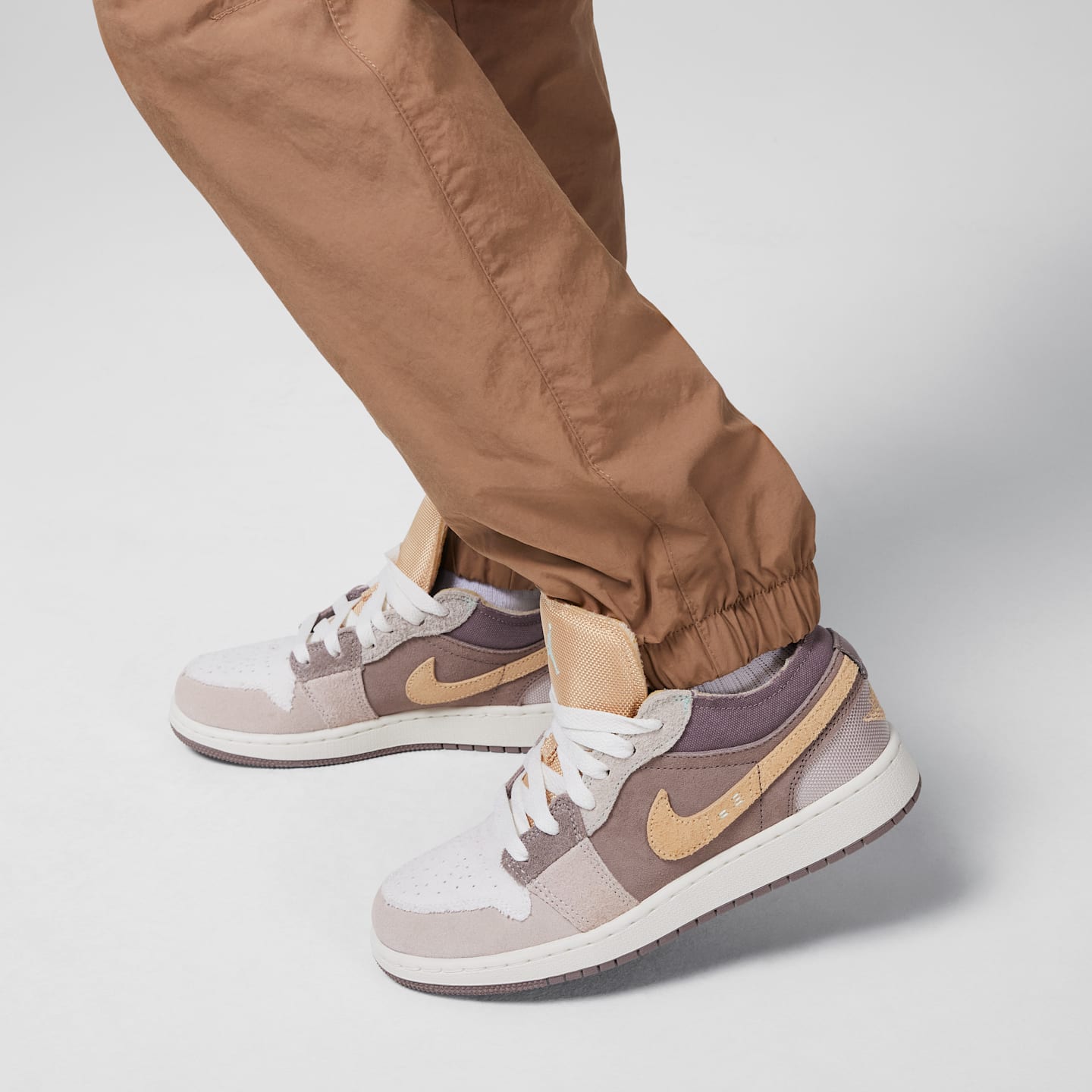 Детские брюки Nike Big Kids' Double Cargo Pants — фото 6