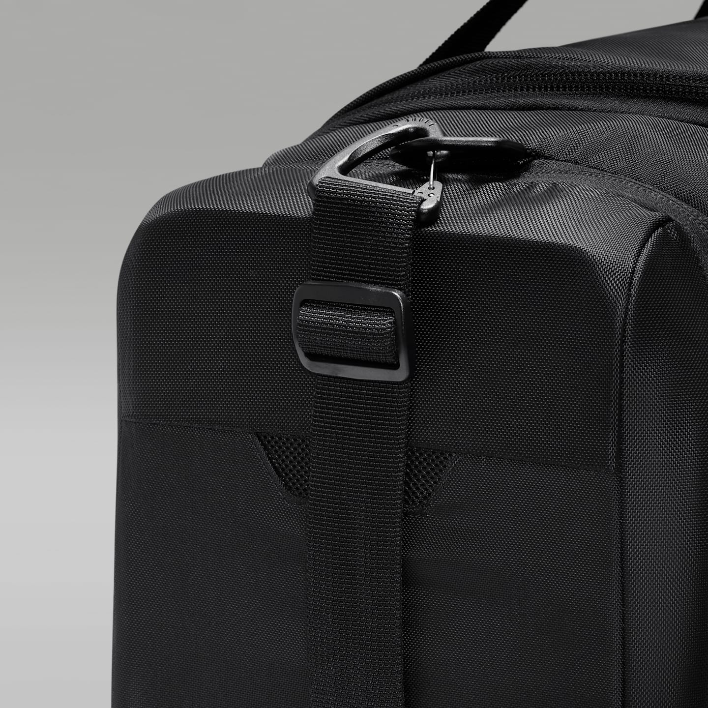 Женские сумки Jordan Element Duffel (68.8L) — фото 7