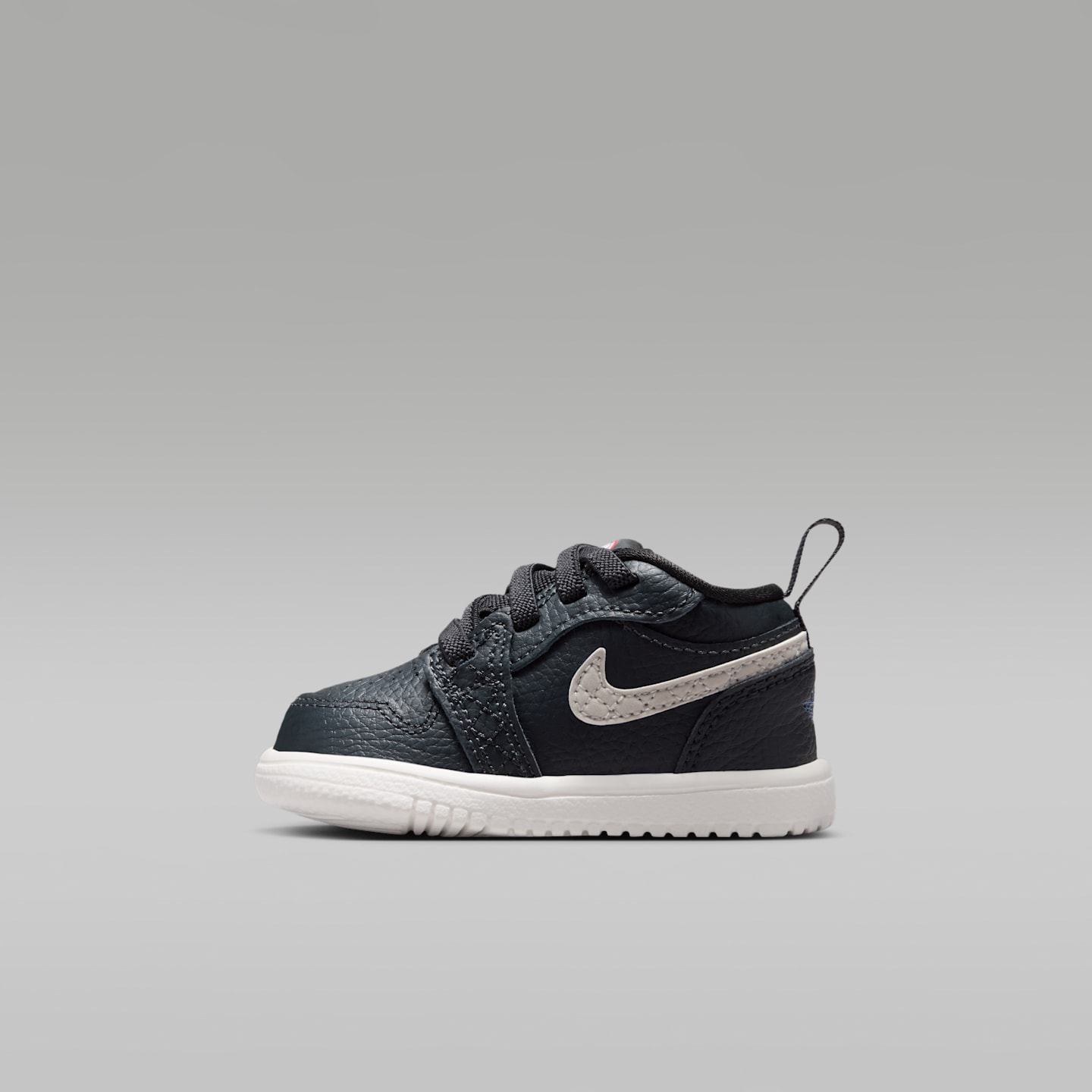 Детские кроссовки Jordan 1 Low Alt SE Baby/Toddler Shoes — фото 1
