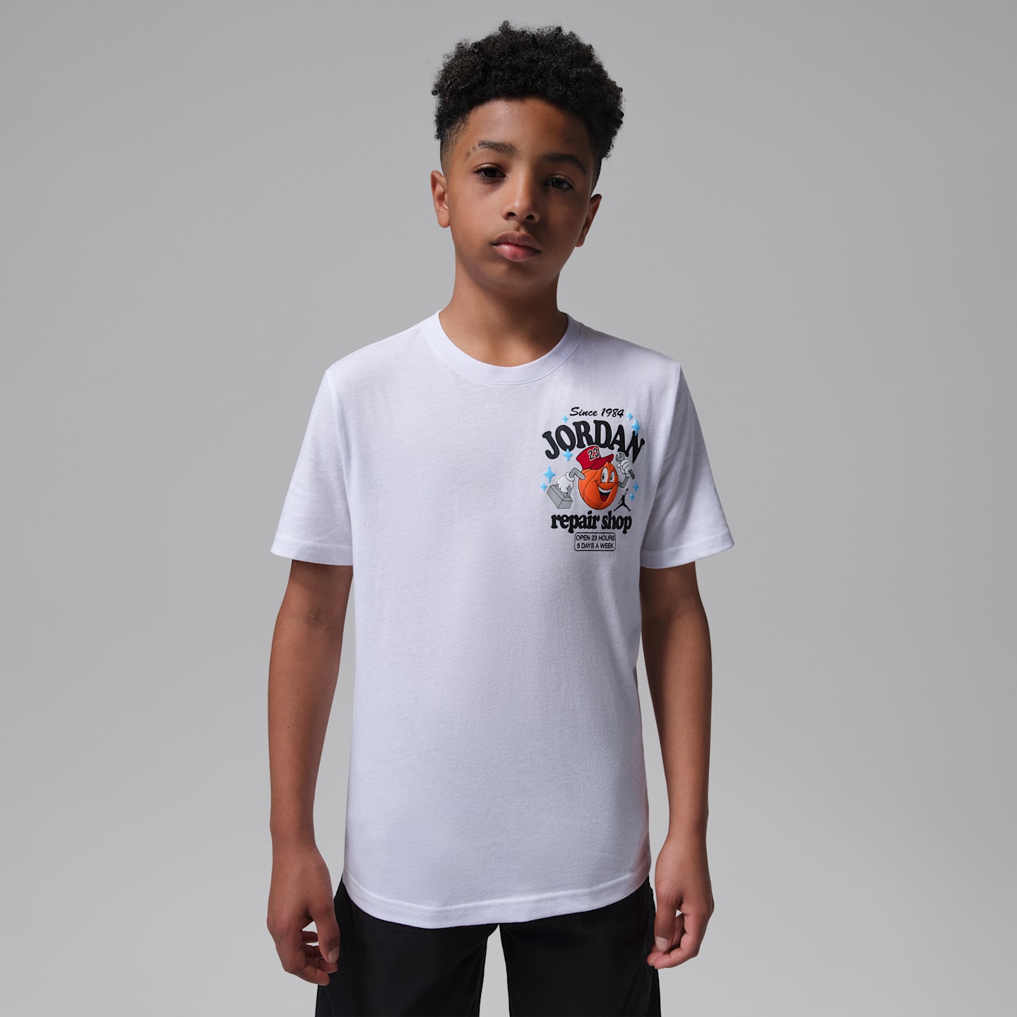 Детские футболки Jordan Big Kids' MJ's Repair Shop T-Shirt — фото 1