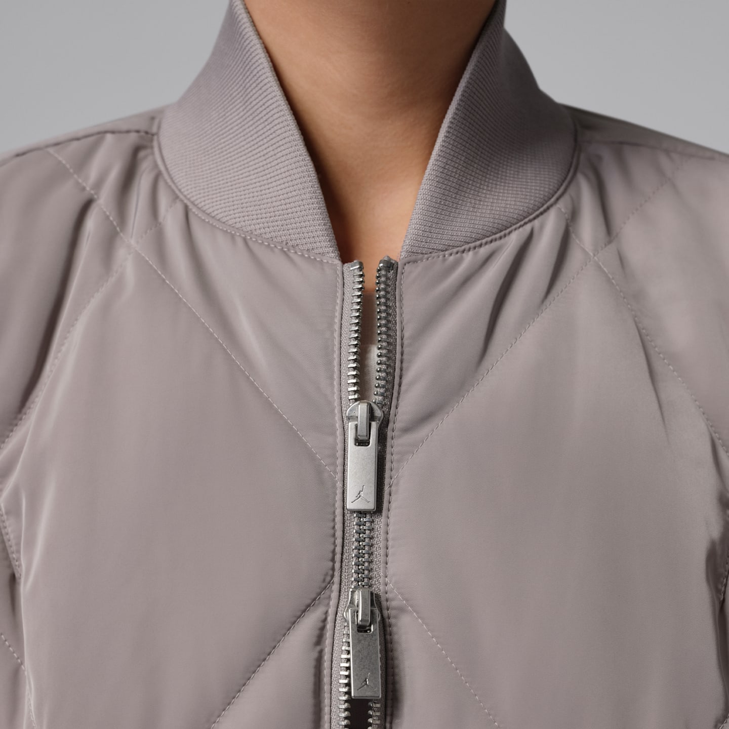 Женские куртки Jordan Flight Women's Quilted Renegade Jacket — фото 4
