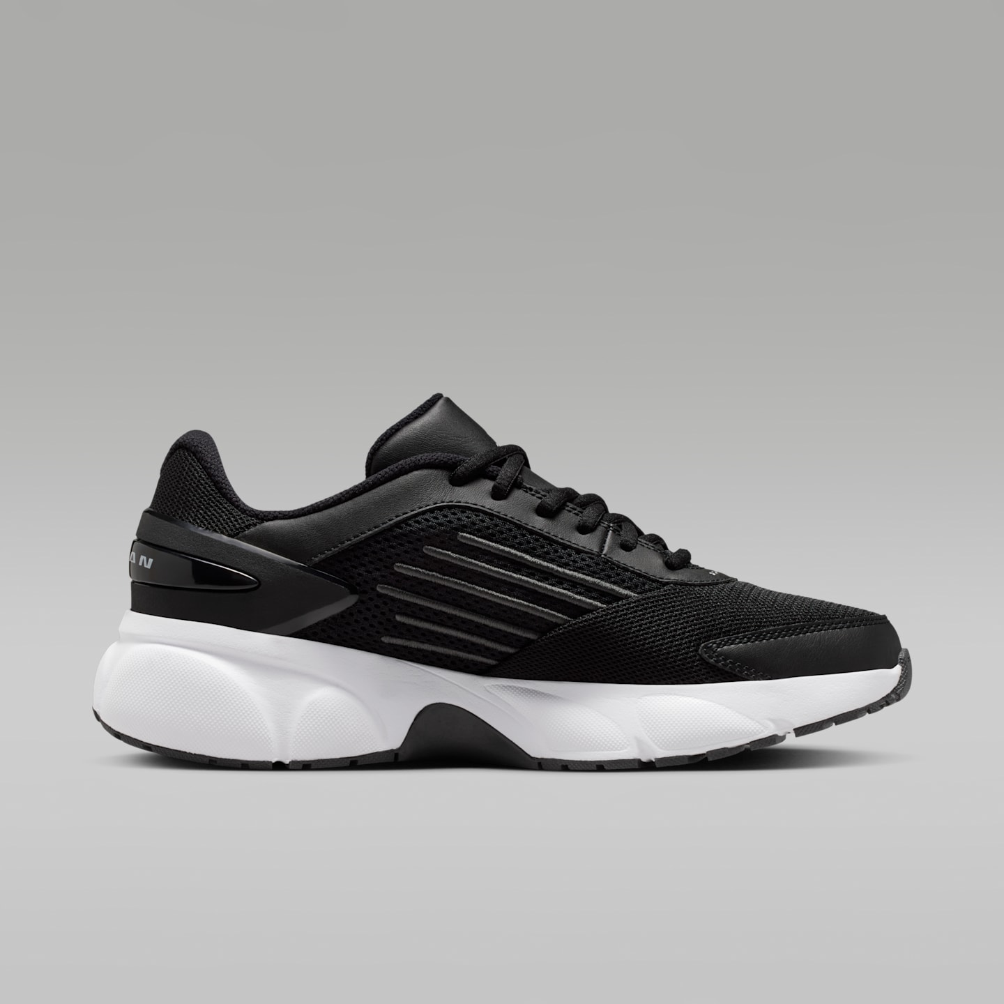 Женские кроссовки Jordan Trunner Flow Women's Shoes — фото 3
