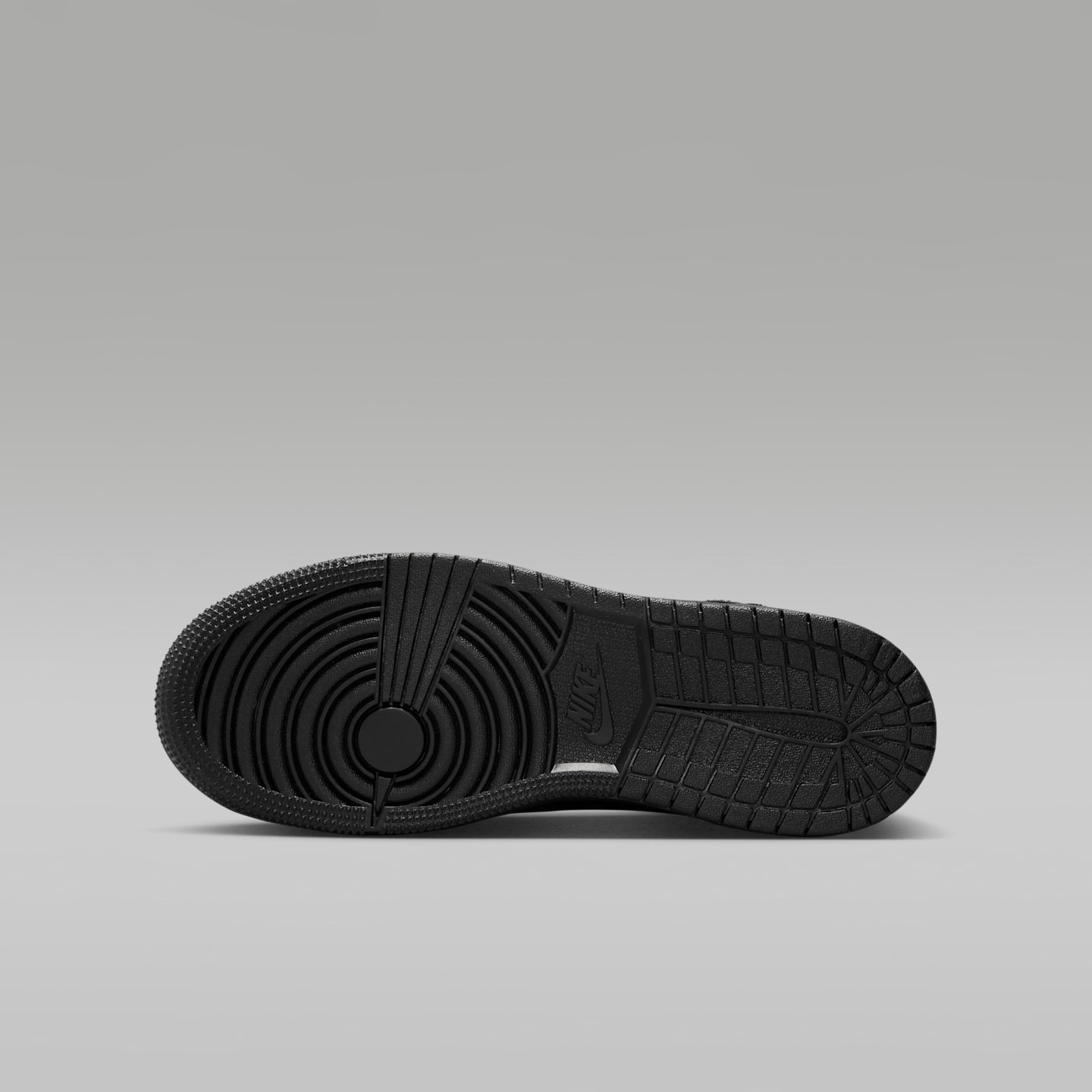 Детские кроссовки Jordan 1 Mid Big Kids' Shoes — фото 2