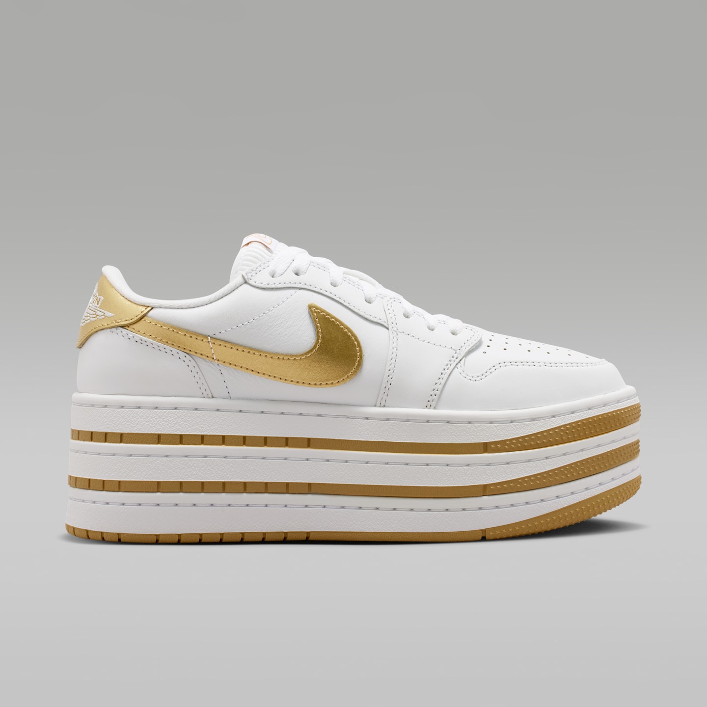 Женские кроссовки Jordan Air Jordan 1 Triple Stack SE Women's Shoes — фото 3