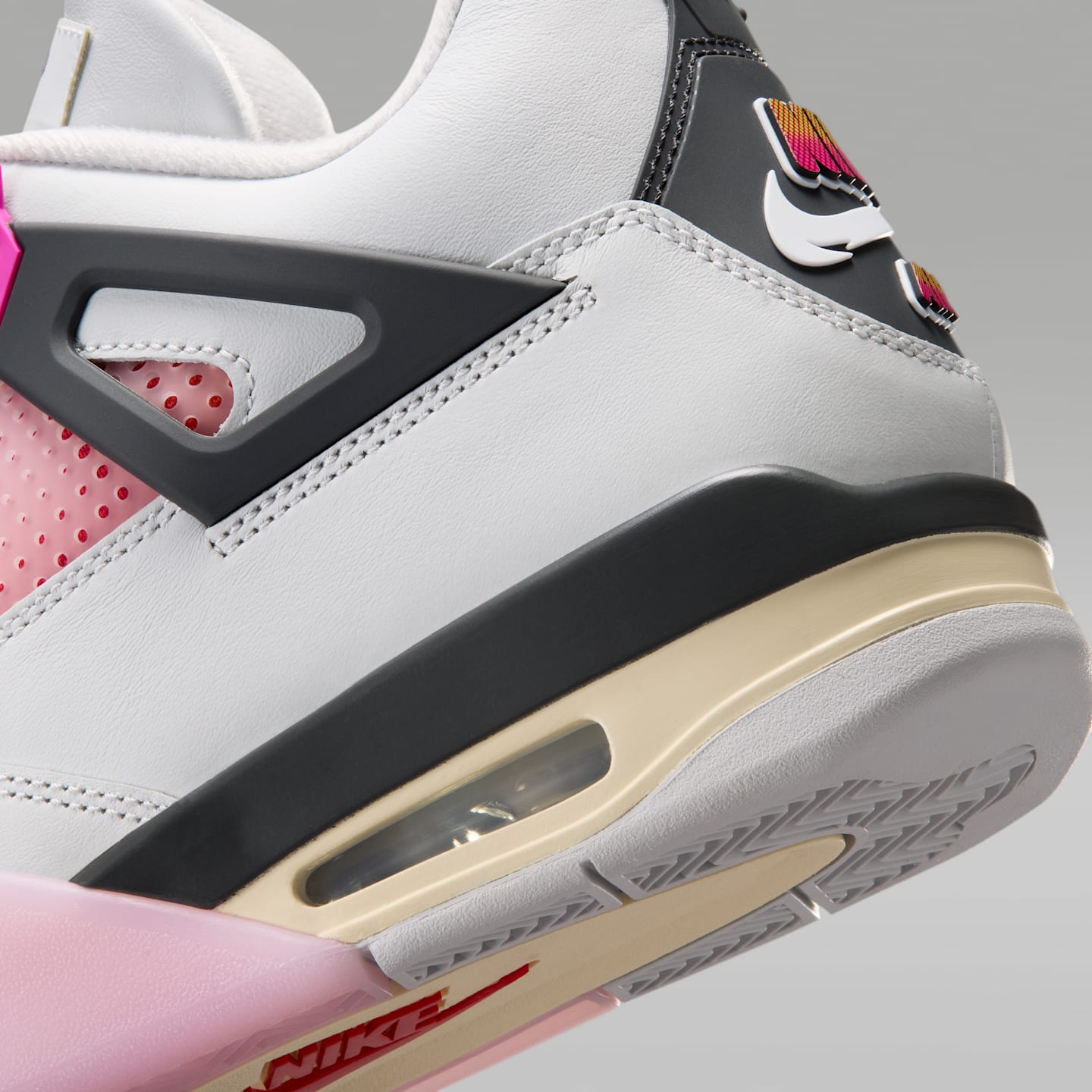 Детские кроссовки Jordan 4 Retro "Comic" Baby/Toddler Shoes — фото 8