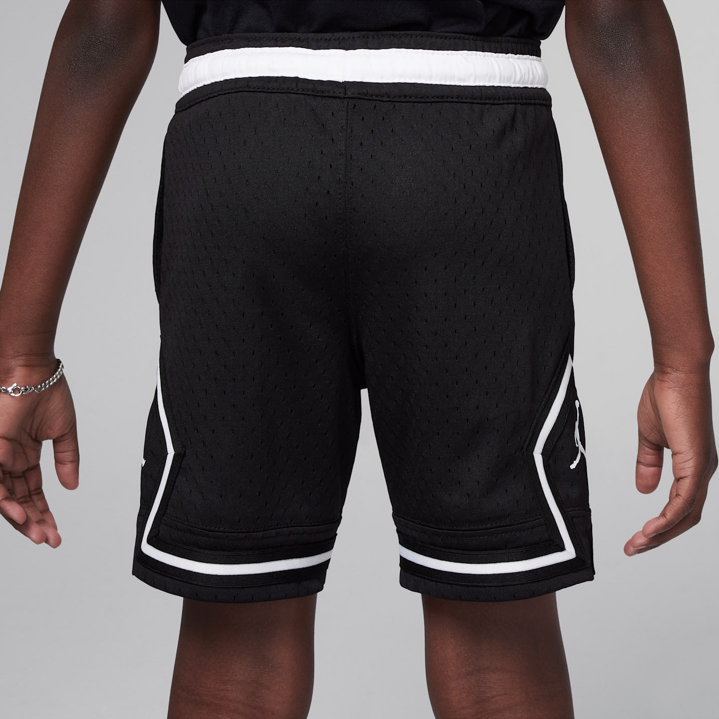 Детские шорты Jordan Little Kids' Dri-FIT Sport Diamond Shorts — фото 3