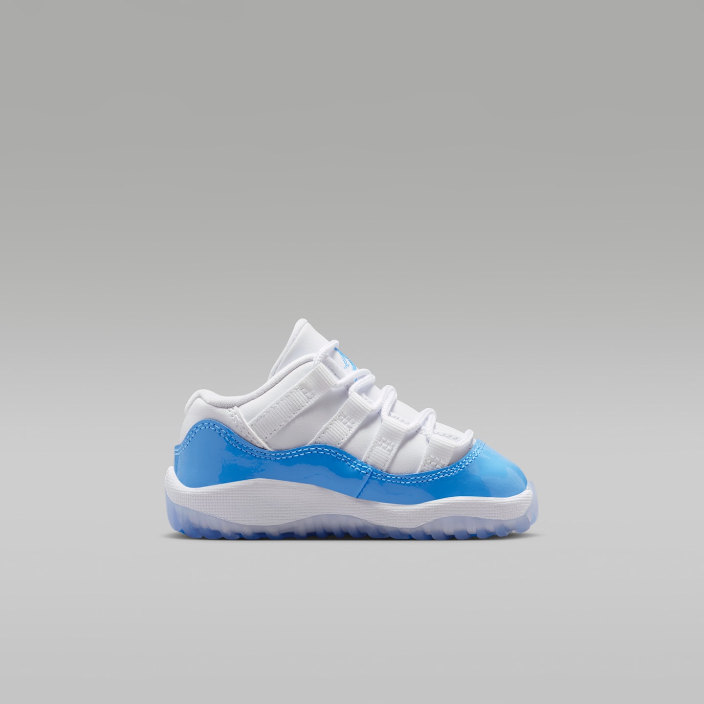Детские кроссовки Jordan 11 Retro Low "University Blue" Baby/Toddler Shoes — фото 3
