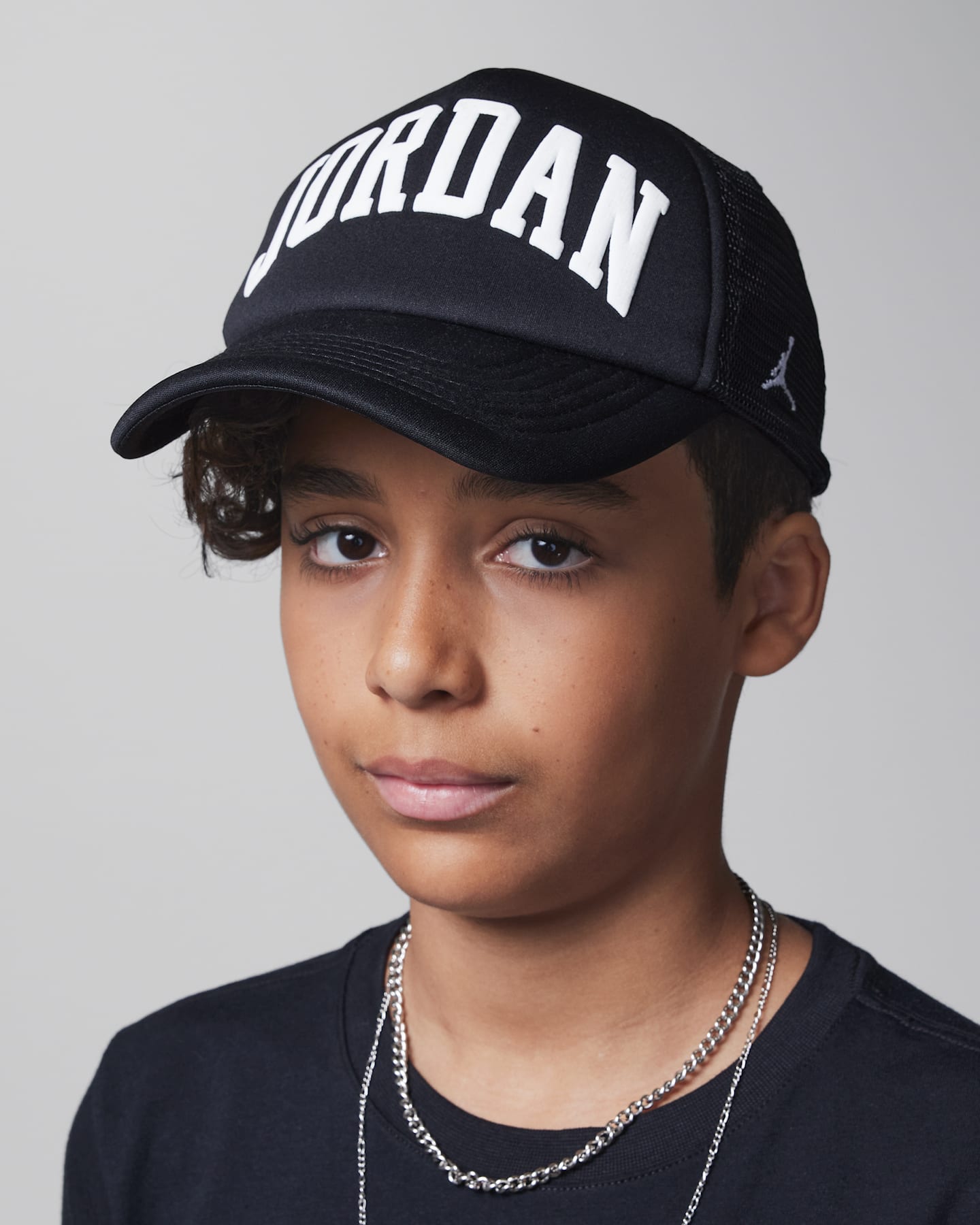 Детские головные уборы Jordan Big Kids' Foam Trucker Hat — фото 7