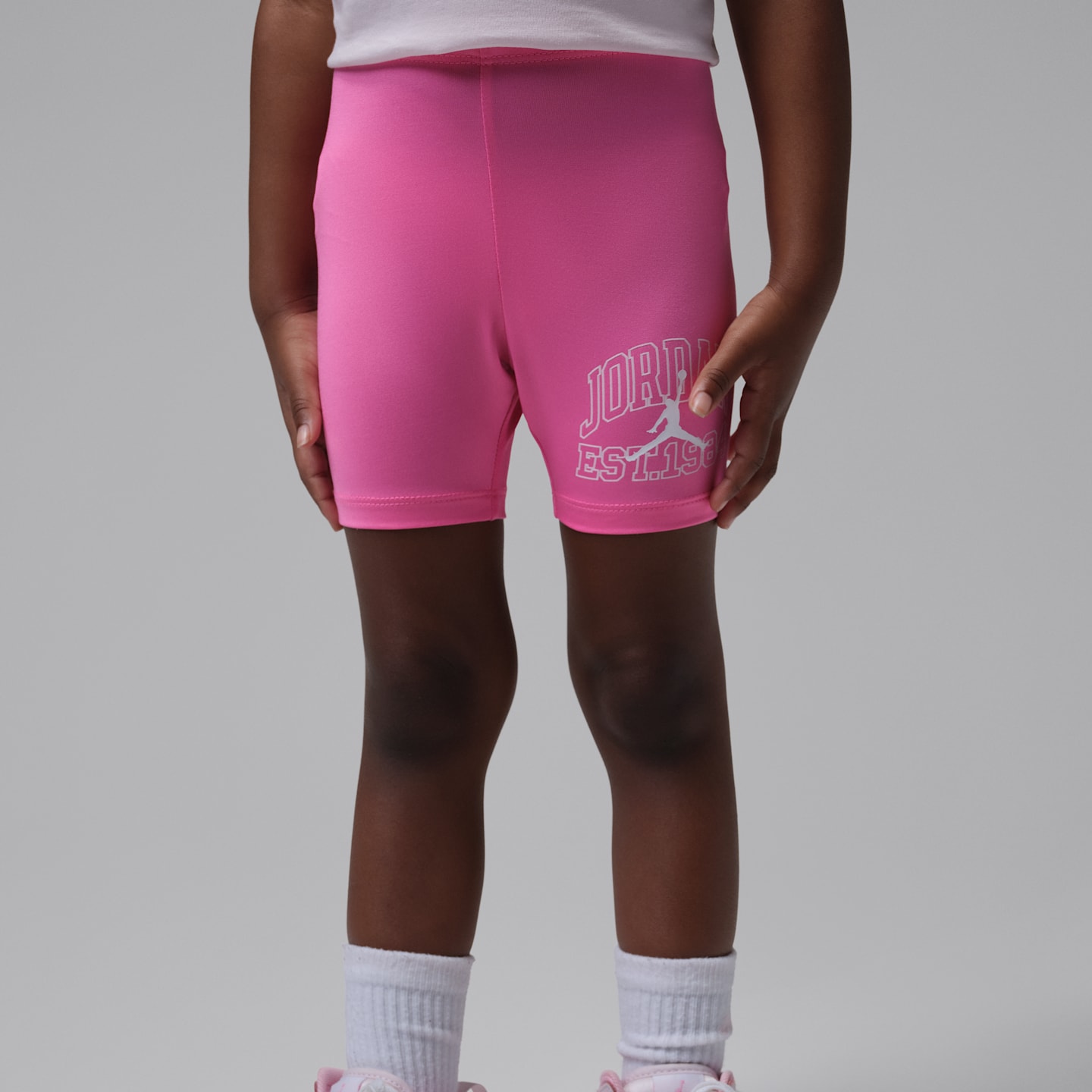 Детские брюки Jordan Toddler Boxy T-Shirt and Bike Shorts Set — фото 6
