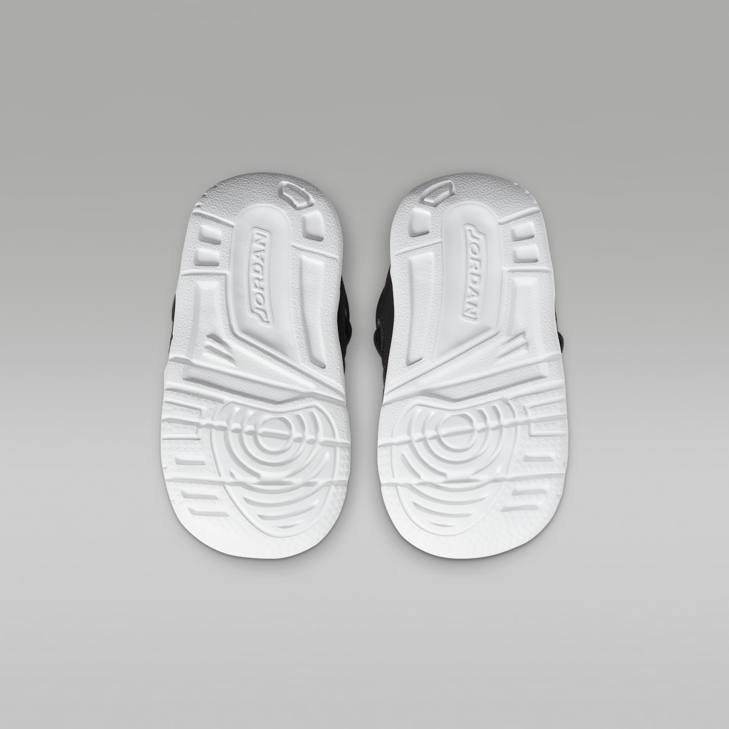 Детские кроссовки Jordan Max Aura Baby/Toddler Shoes — фото 2