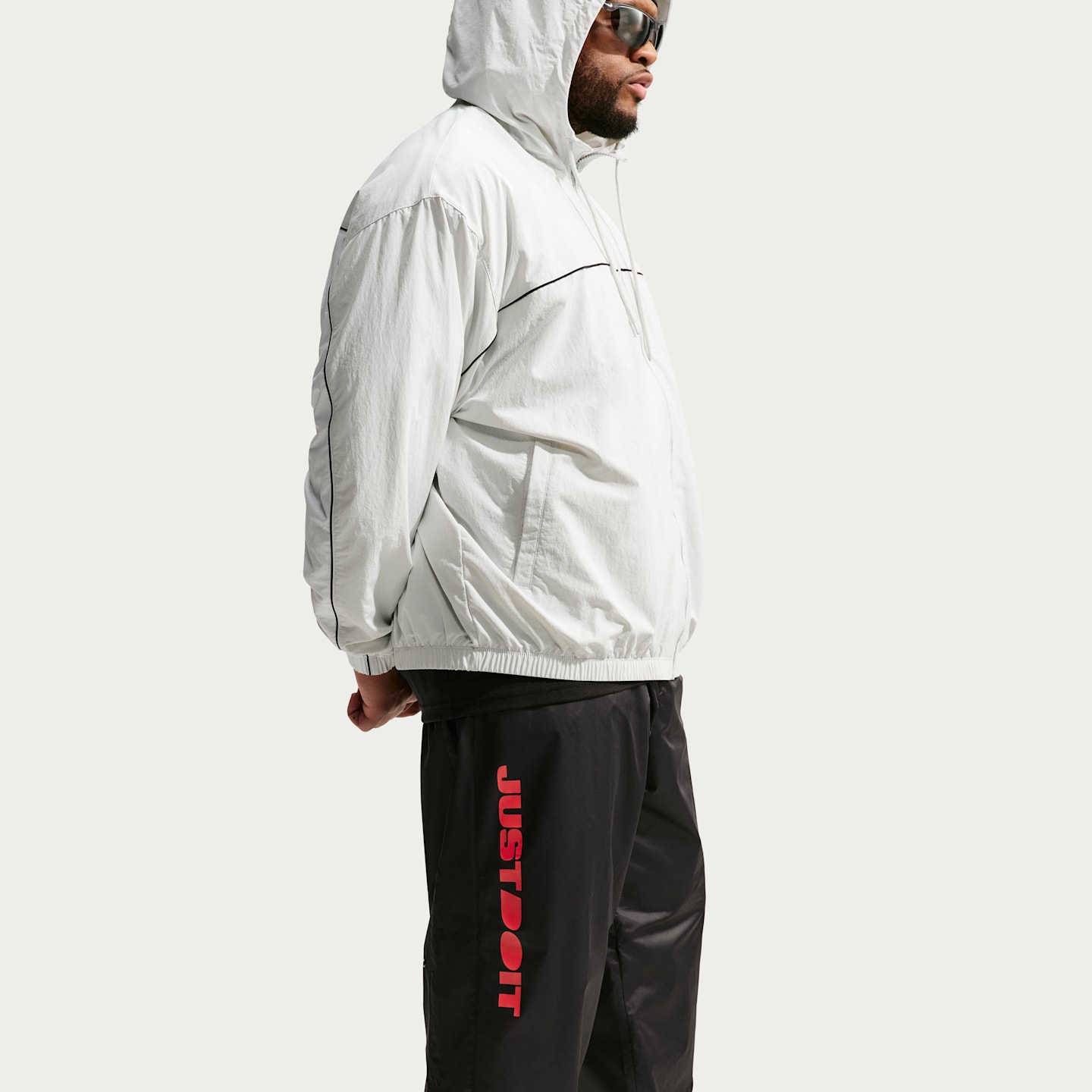 Мужские брюки Nike Windrunner Men's Storm-FIT Graphic Pants — фото 10