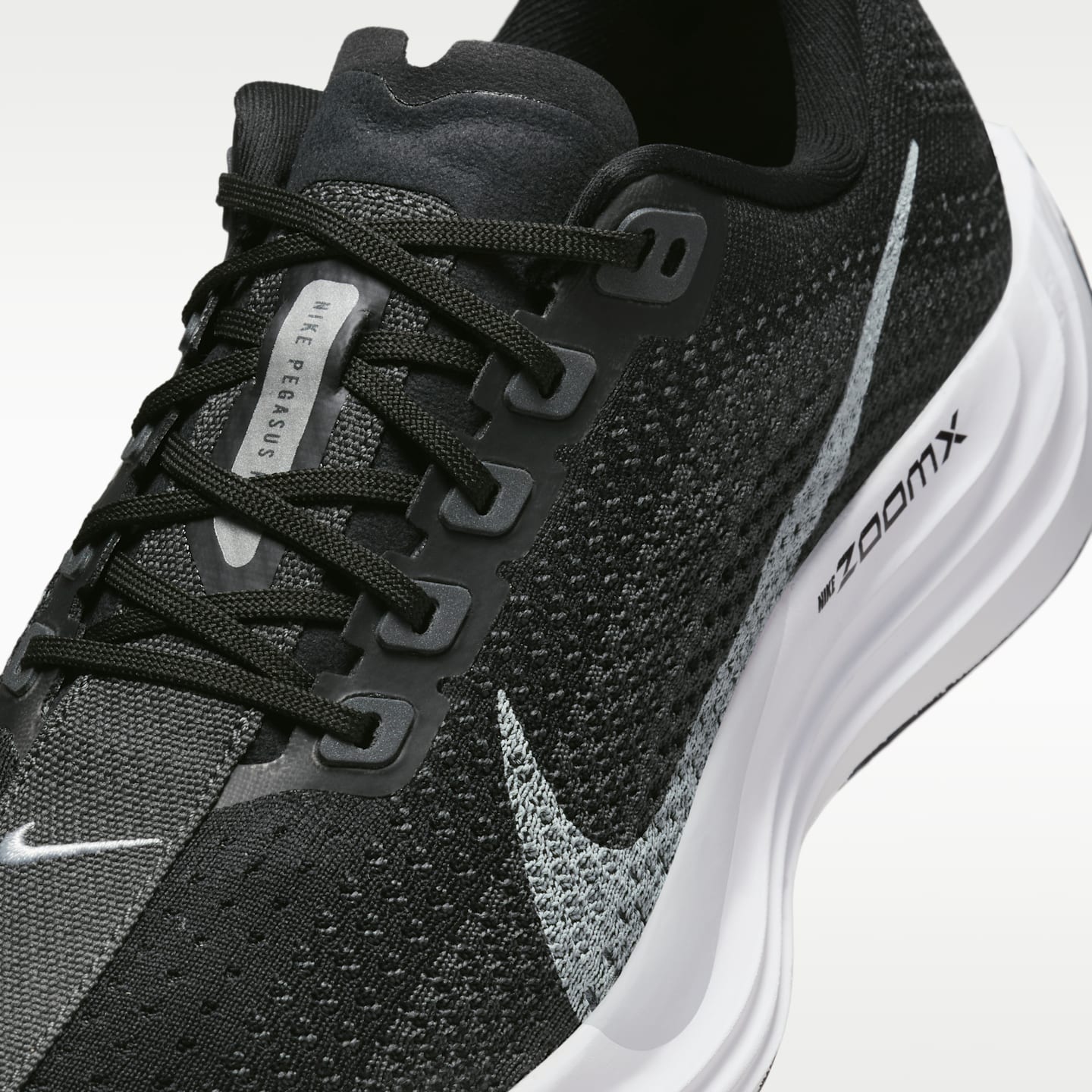 Женские кроссовки Nike Pegasus Plus Women's Road Running Shoes — фото 7