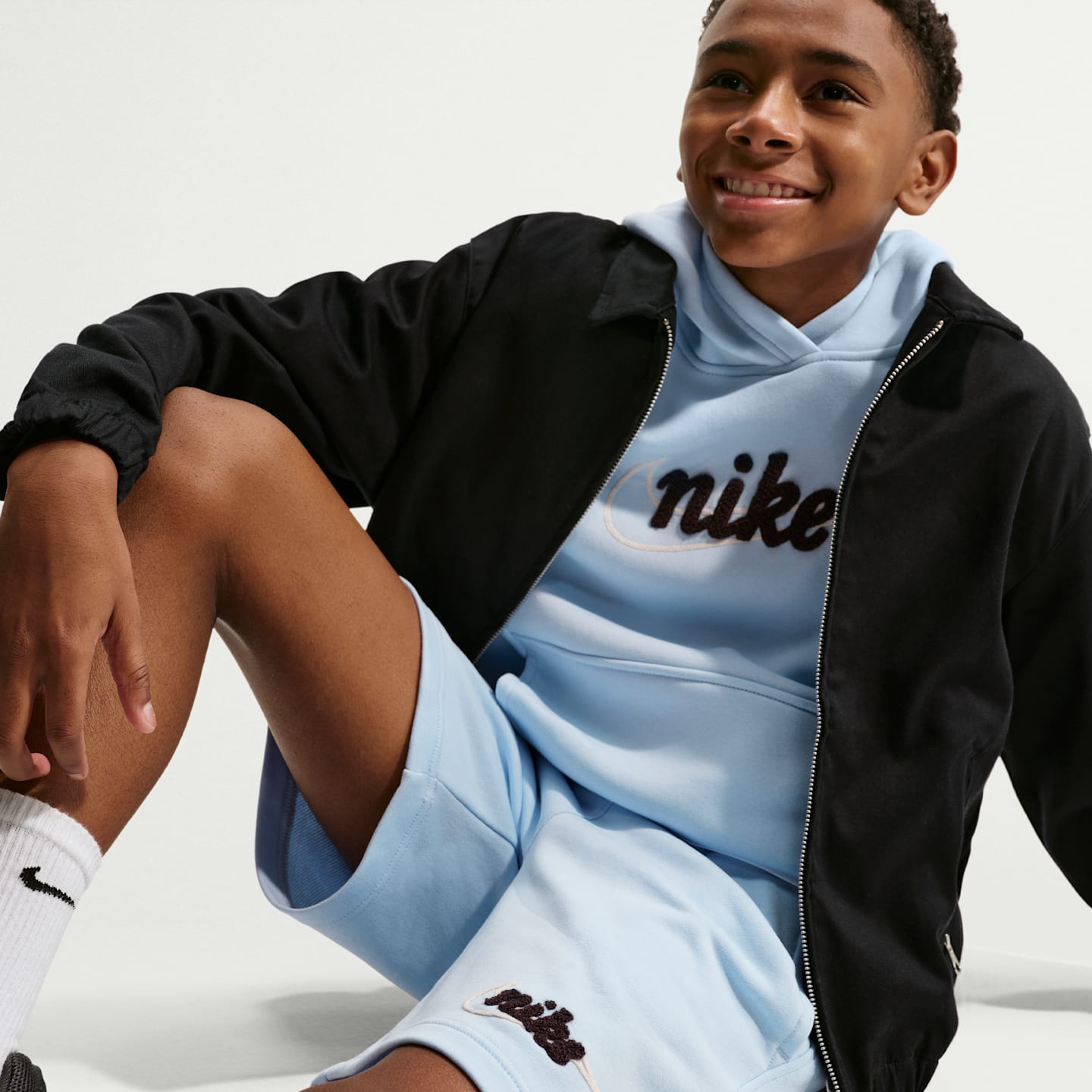 Детские шорты Nike Sportswear Club Big Kids' French Terry Shorts — фото 4