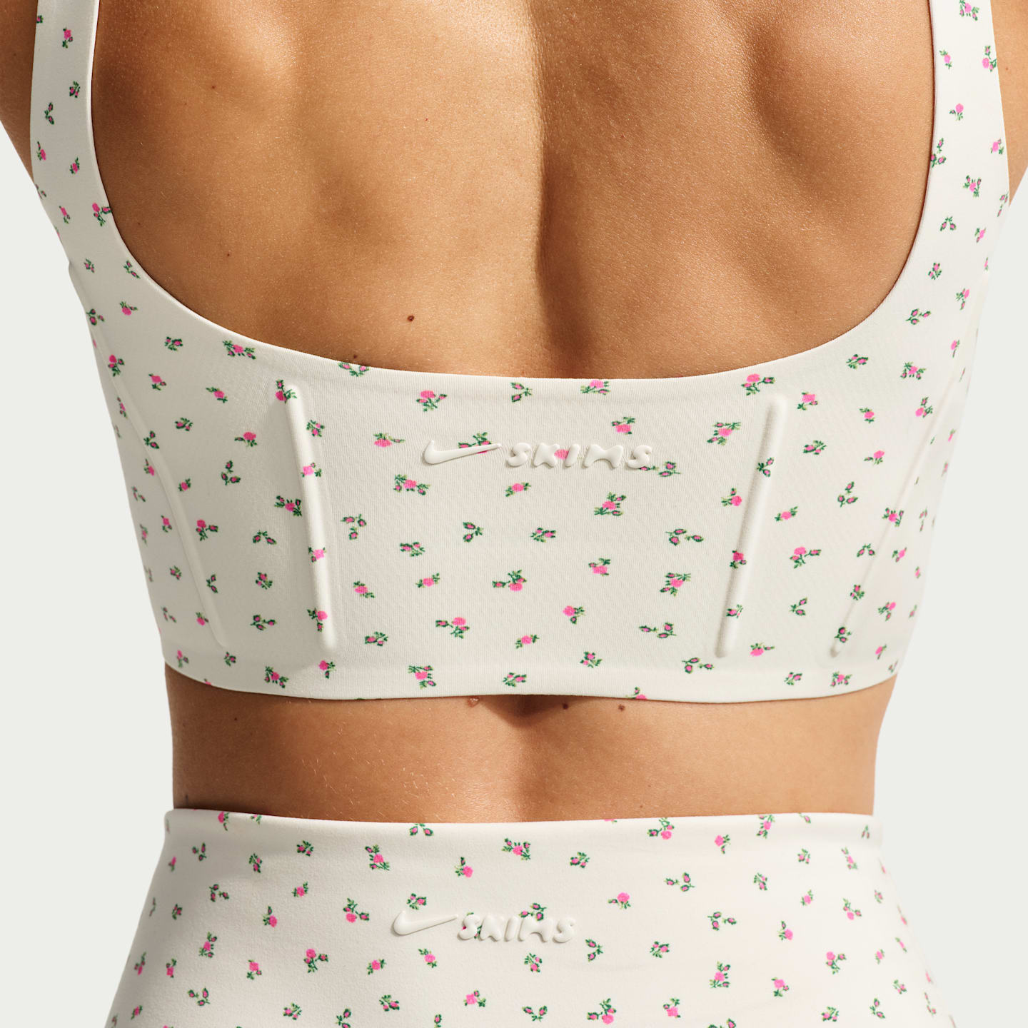 Женские спортивные бра Nike NikeSKIMS Matte Women's Long-Line Corset Bra — фото 6