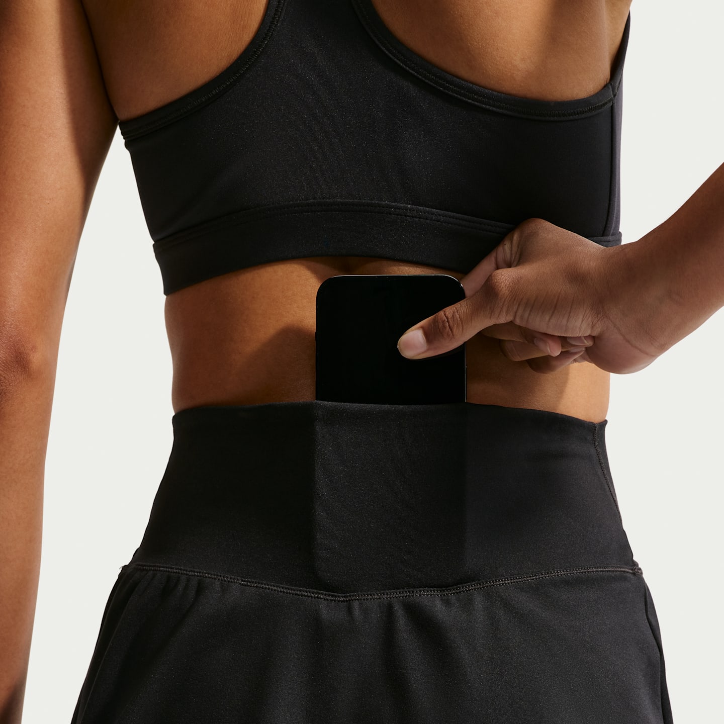 Женские юбки Nike One Women's Dri-FIT Skirt — фото 6