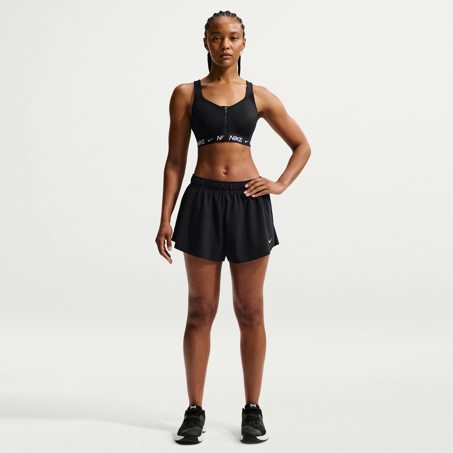 Спортивное бра Indy Front-Zip, уплотнённая чашка — Nike — фото 4