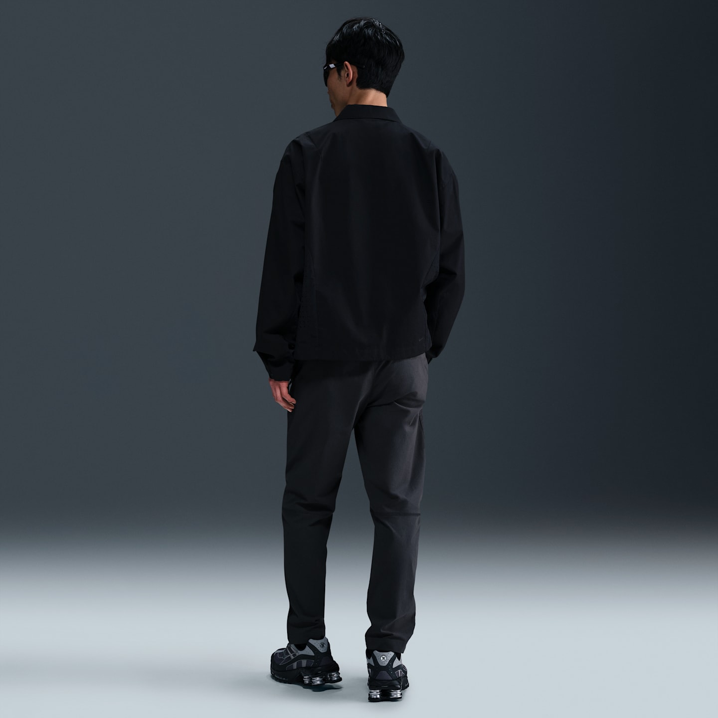Мужские брюки Nike Tech Men's Woven Pants — фото 4