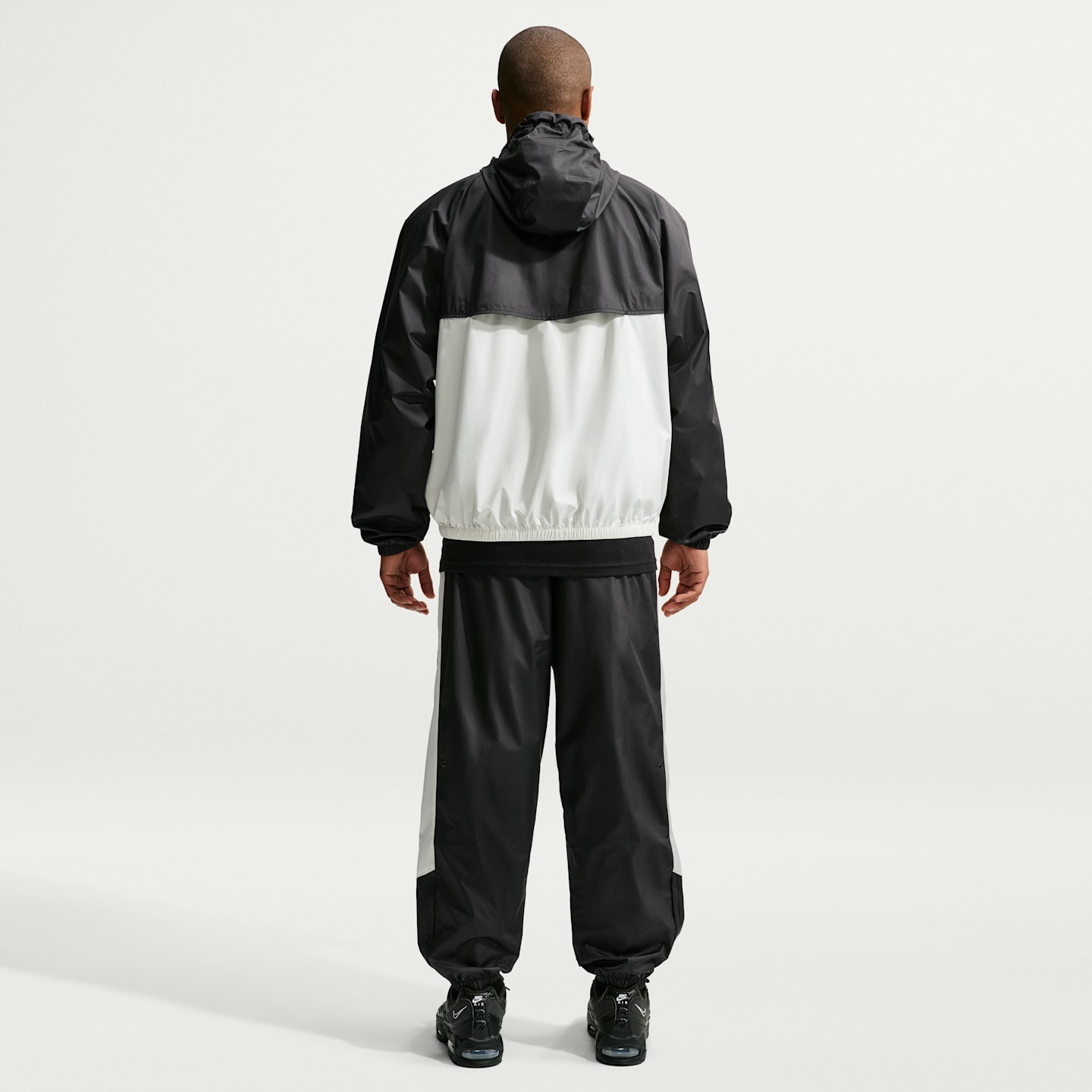 Мужские брюки Nike Windrunner Men's Lined Pants — фото 5