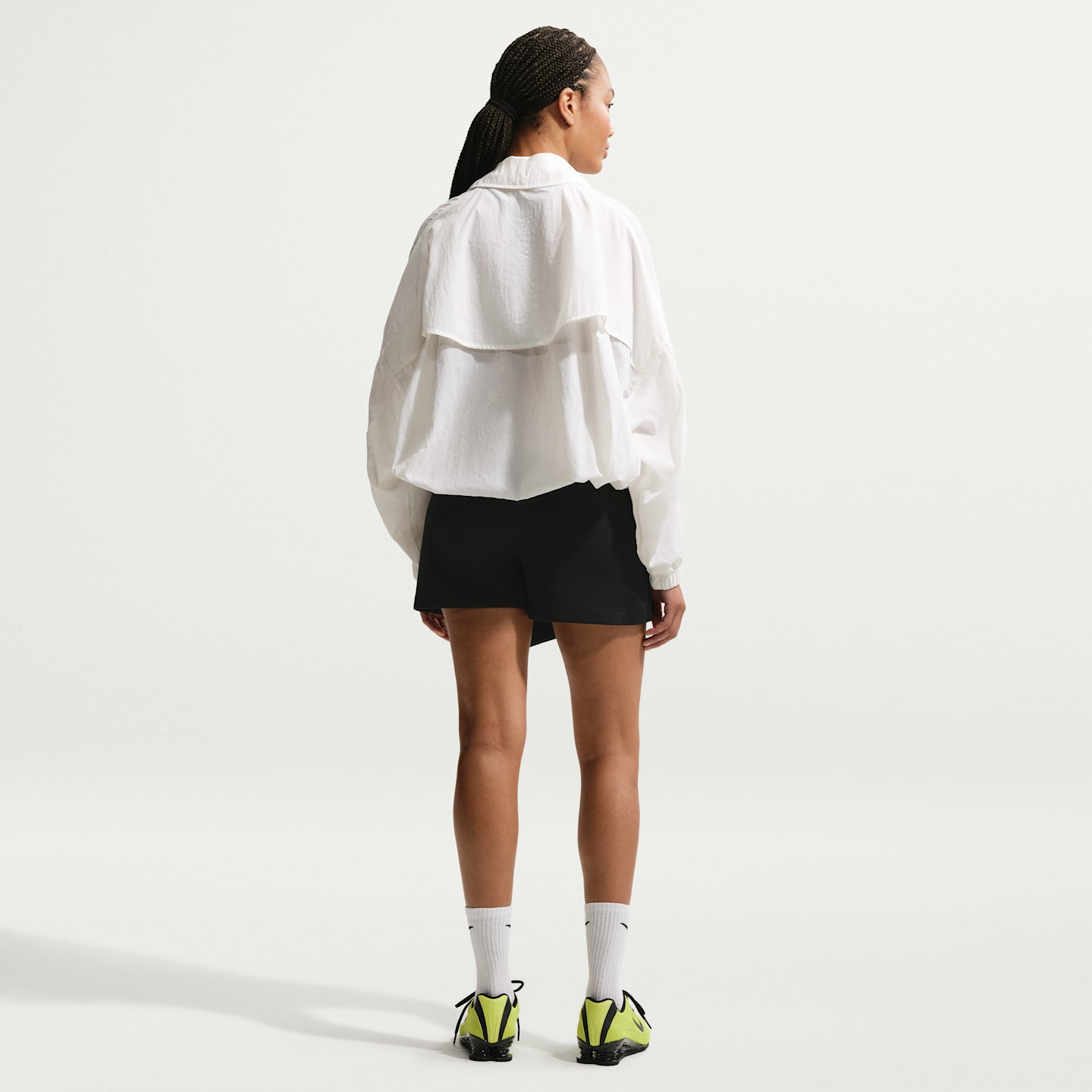 Женские куртки Nike Sportswear Women's Oversized Lightweight UV Jacket — фото 5