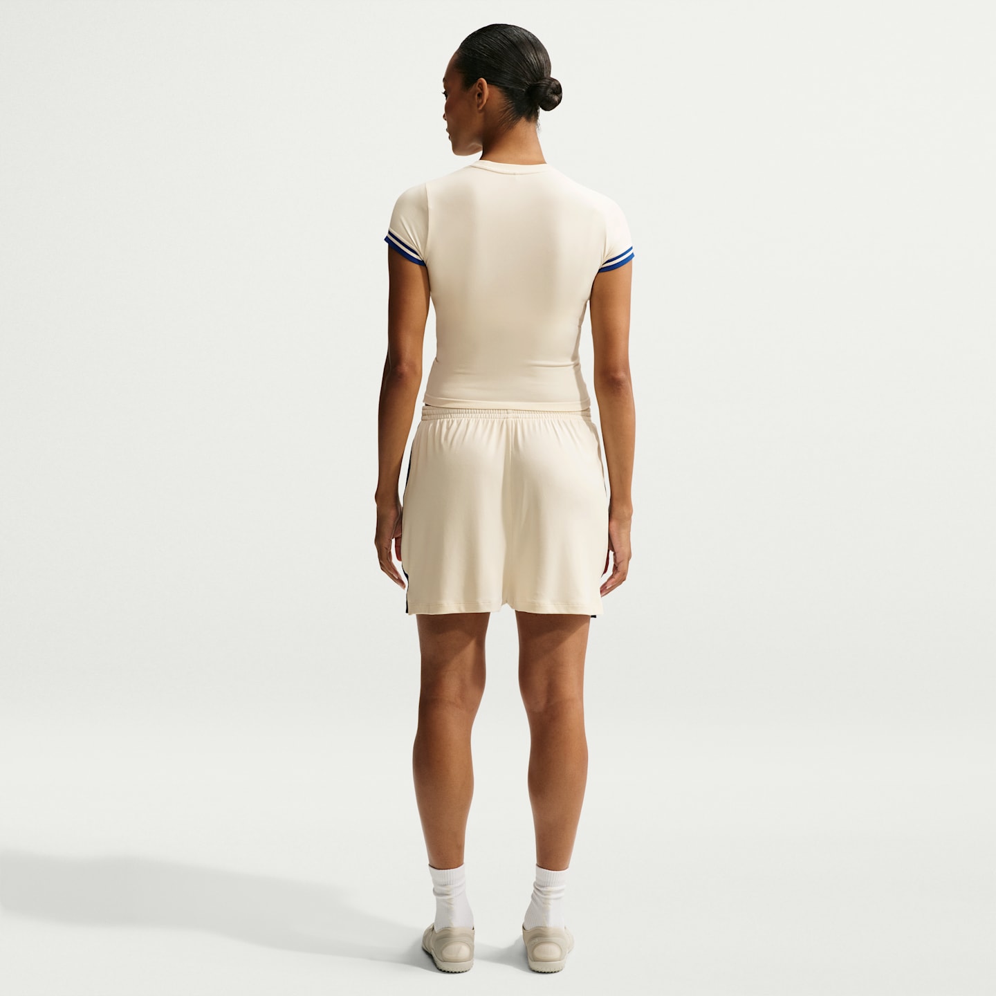 Женские шорты Nike NikeSKIMS Stretch Knit Women's Shorts — фото 5