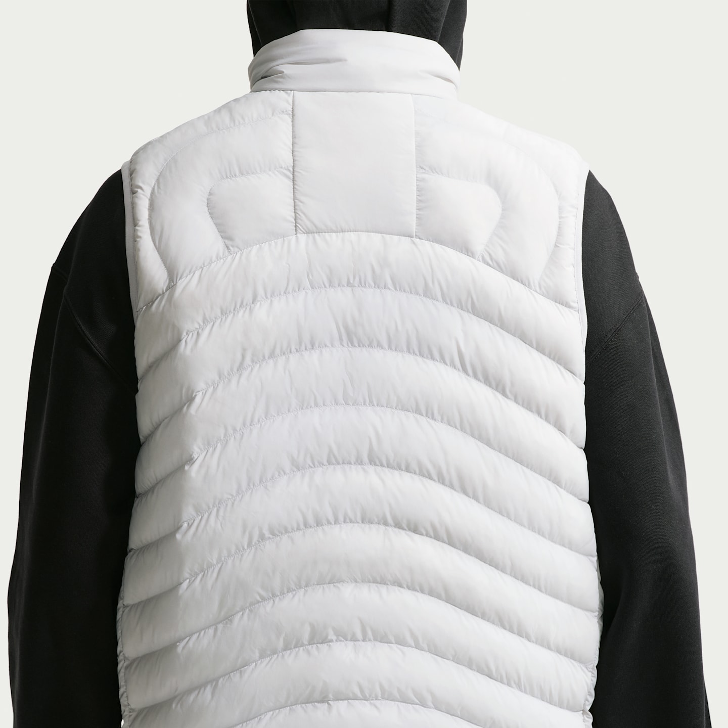 Мужские жилеты Nike ACG "Lava Flow" Men's Therma-FIT ADV Vest — фото 2