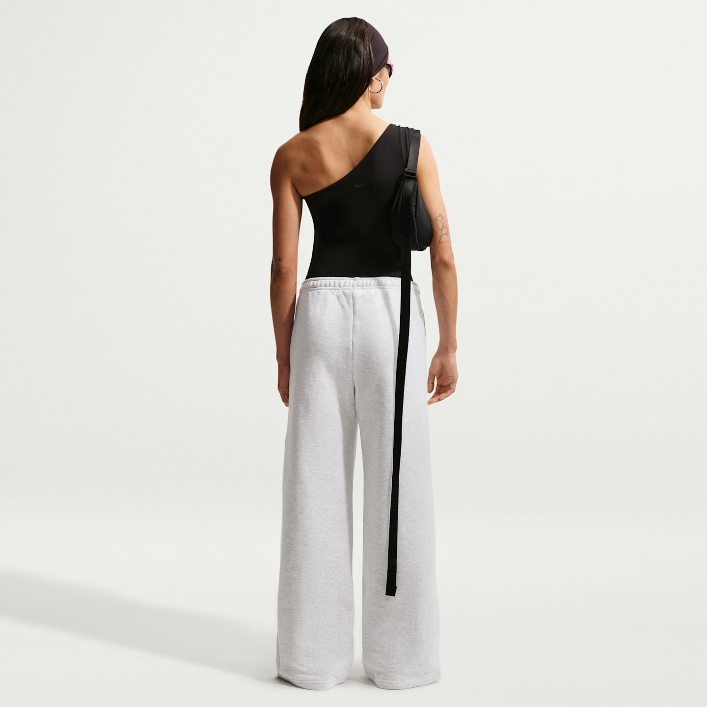 Женские брюки Nike Studio Fleece Medium Weight Women's Mid-Rise Wide-Leg Pants — фото 5
