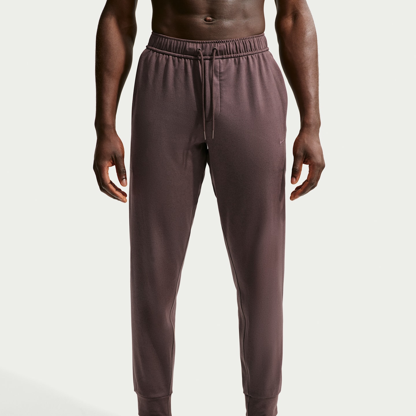 Мужские брюки Nike Primary NanoKnit Men's Dri-FIT UV Protection Performance Joggers — фото 2